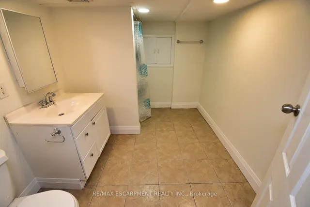Additional property image - 64 Crooks St