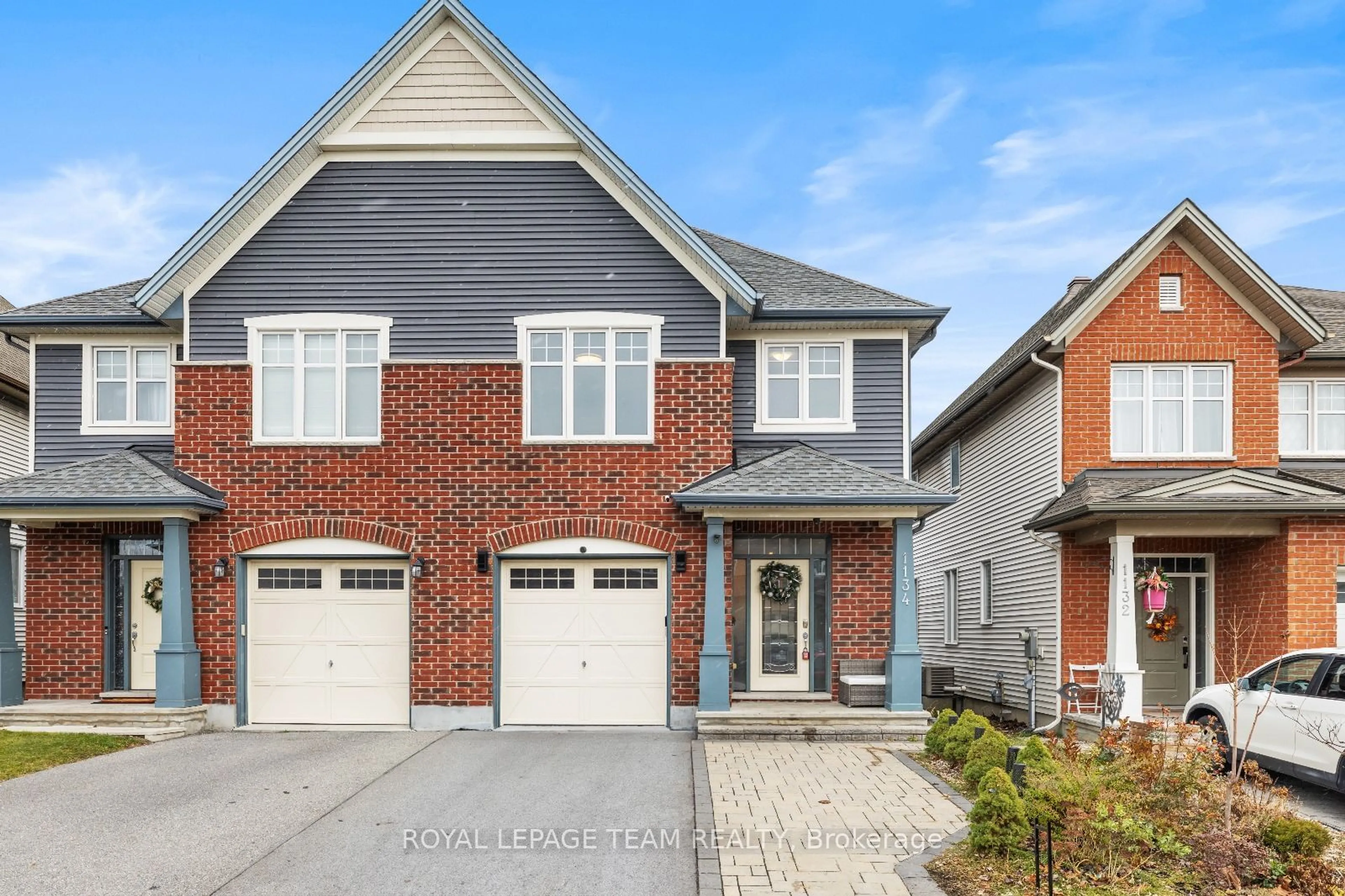 Home with brick exterior material for 1134 Cobble Hill Dr, Barrhaven Ontario K2J 5X7