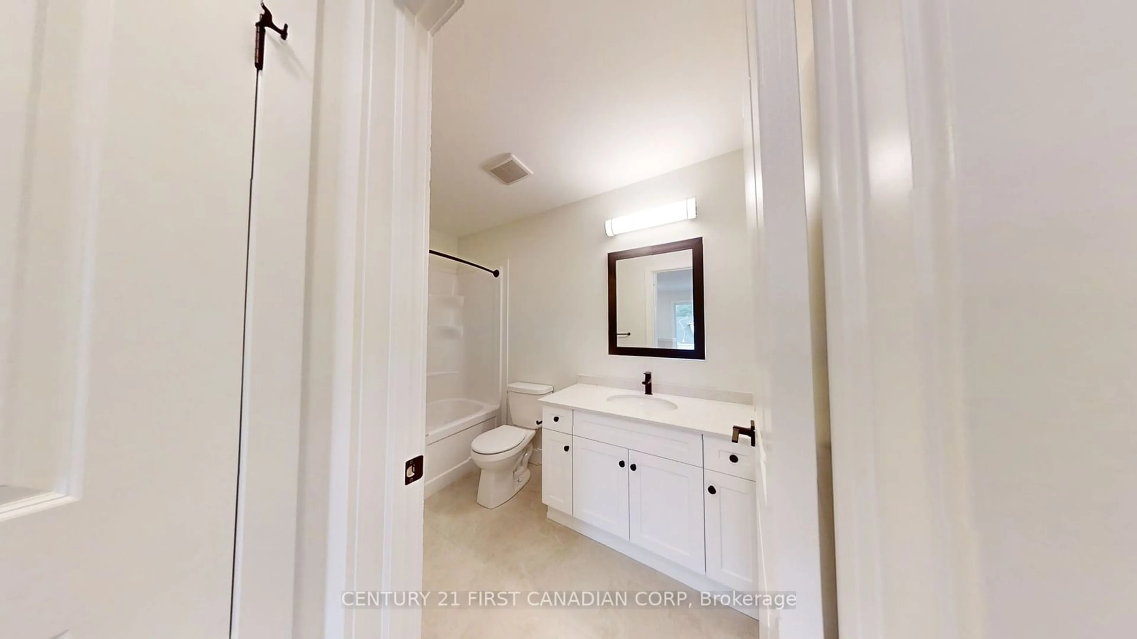 Bathroom, not visible floor for 1960 Evans Blvd #121, London Ontario N6M 0A2