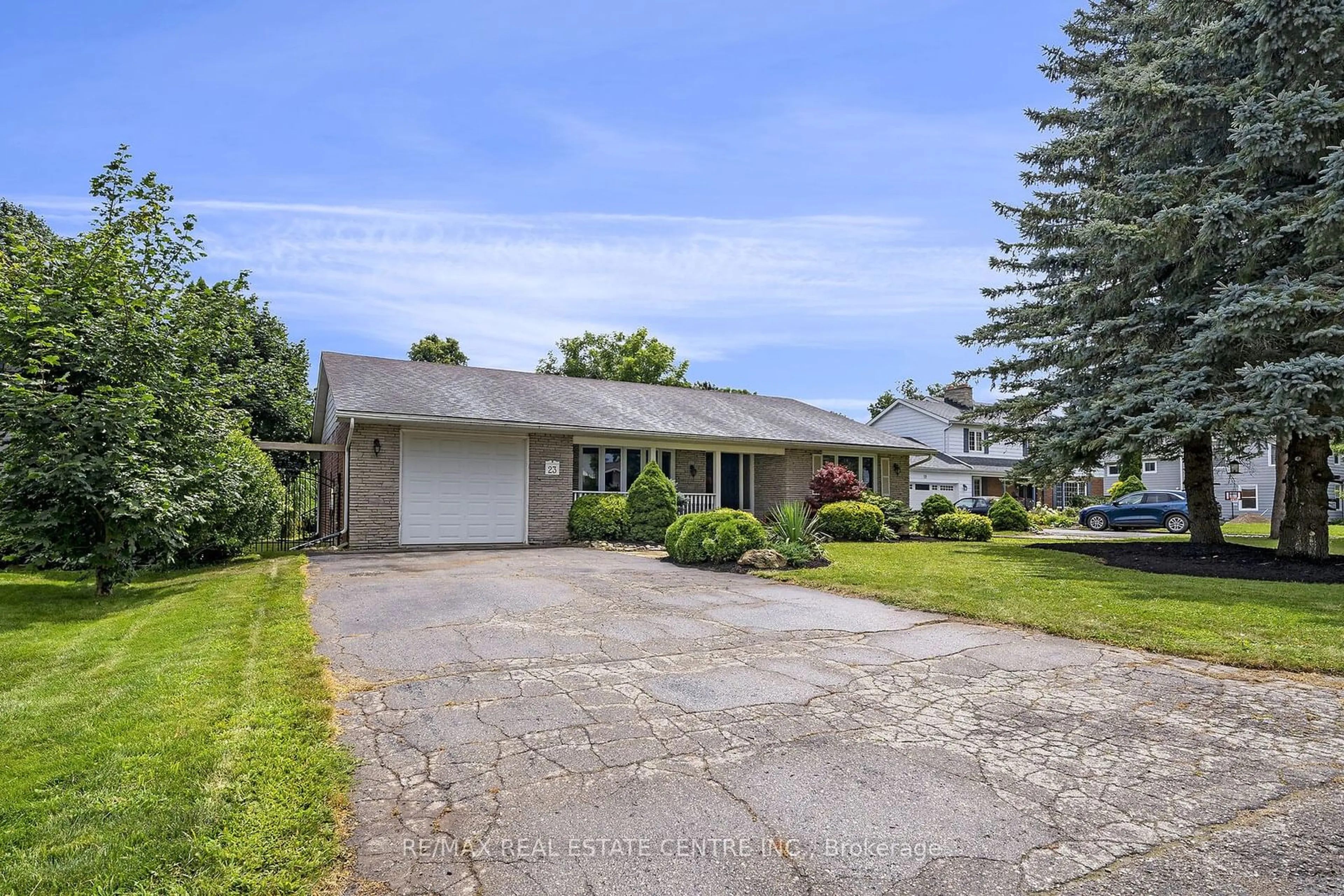 Frontside or backside of a home, cottage for 23 Millwood Rd, Erin Ontario N0B 1T0