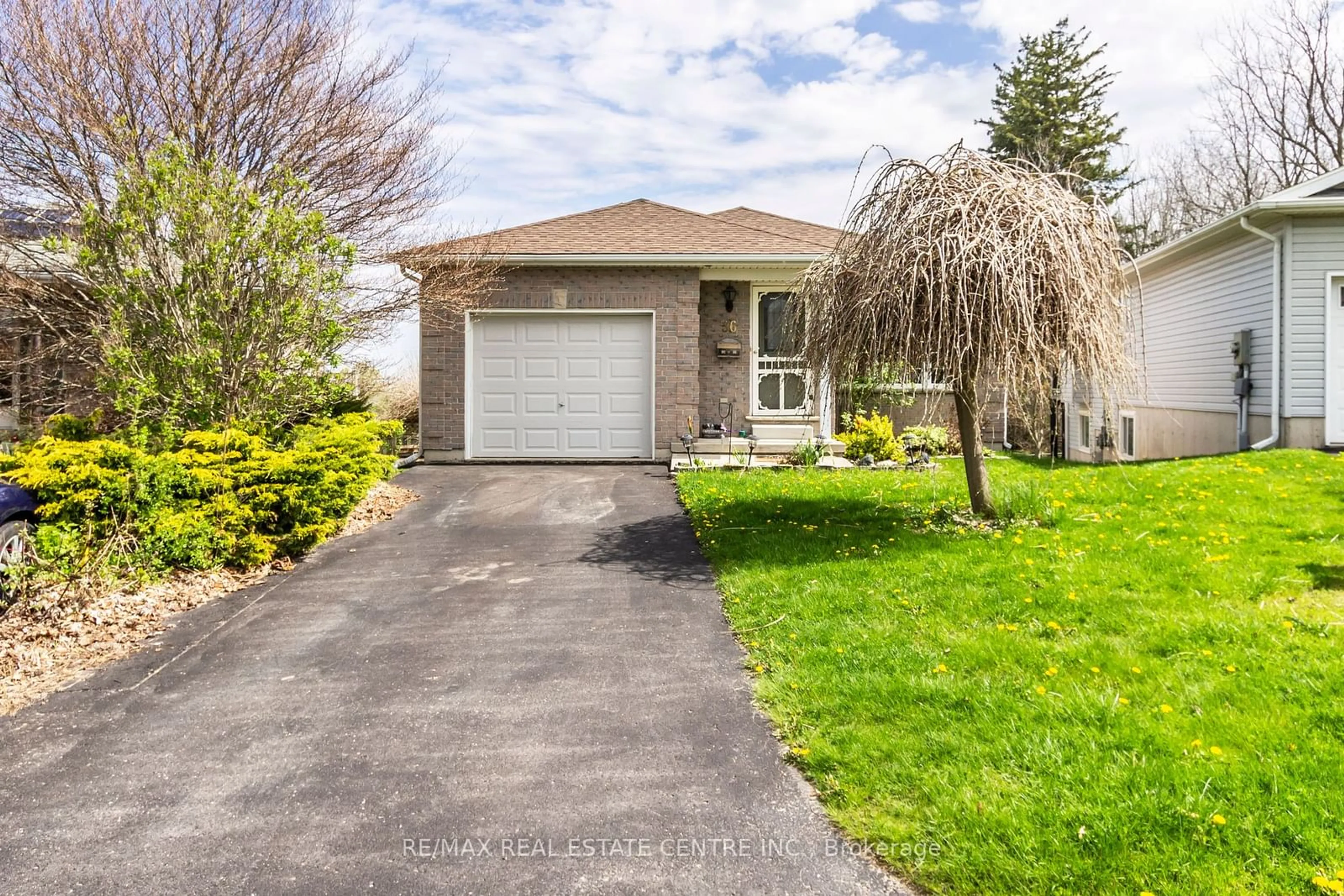 A pic from exterior of the house or condo, cottage for 36 Rossiter Rd, Ingersoll Ontario N5C 4E1