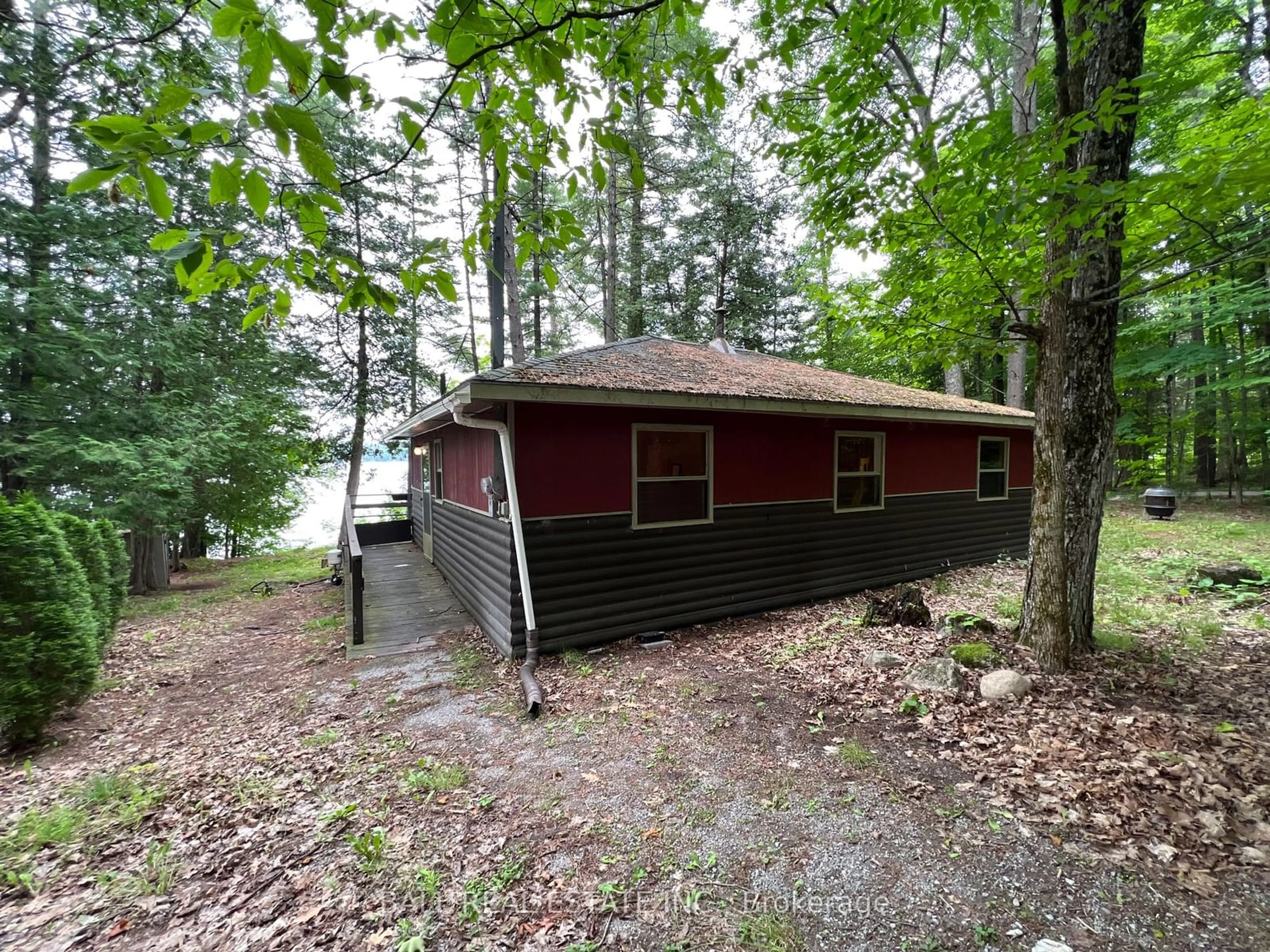 Shed for 8 Fire Route 48A, Galway-Cavendish and Harvey Ontario K0L 1J0