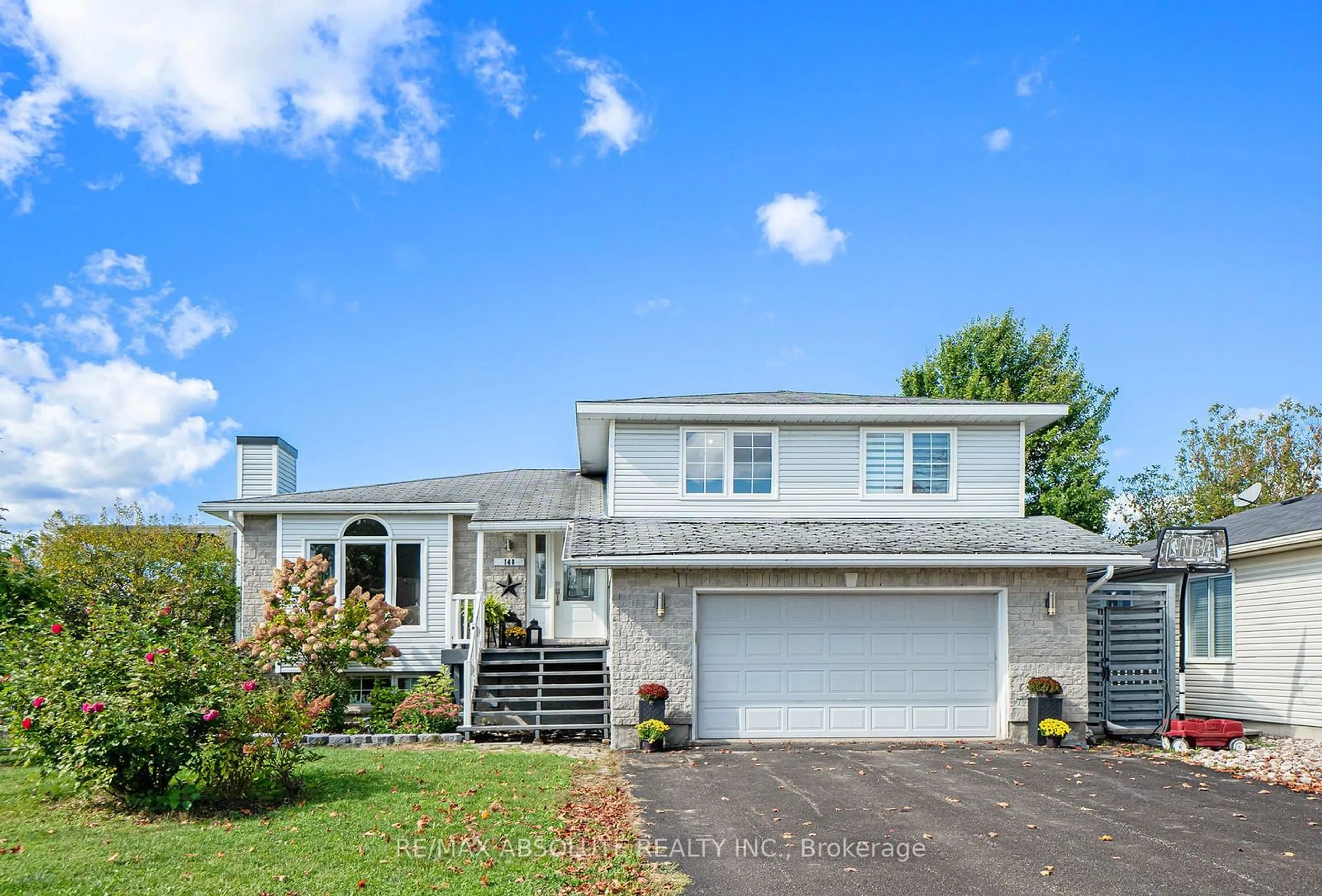 Frontside or backside of a home, cottage for 148 Charles St, Arnprior Ontario K7S 1A7