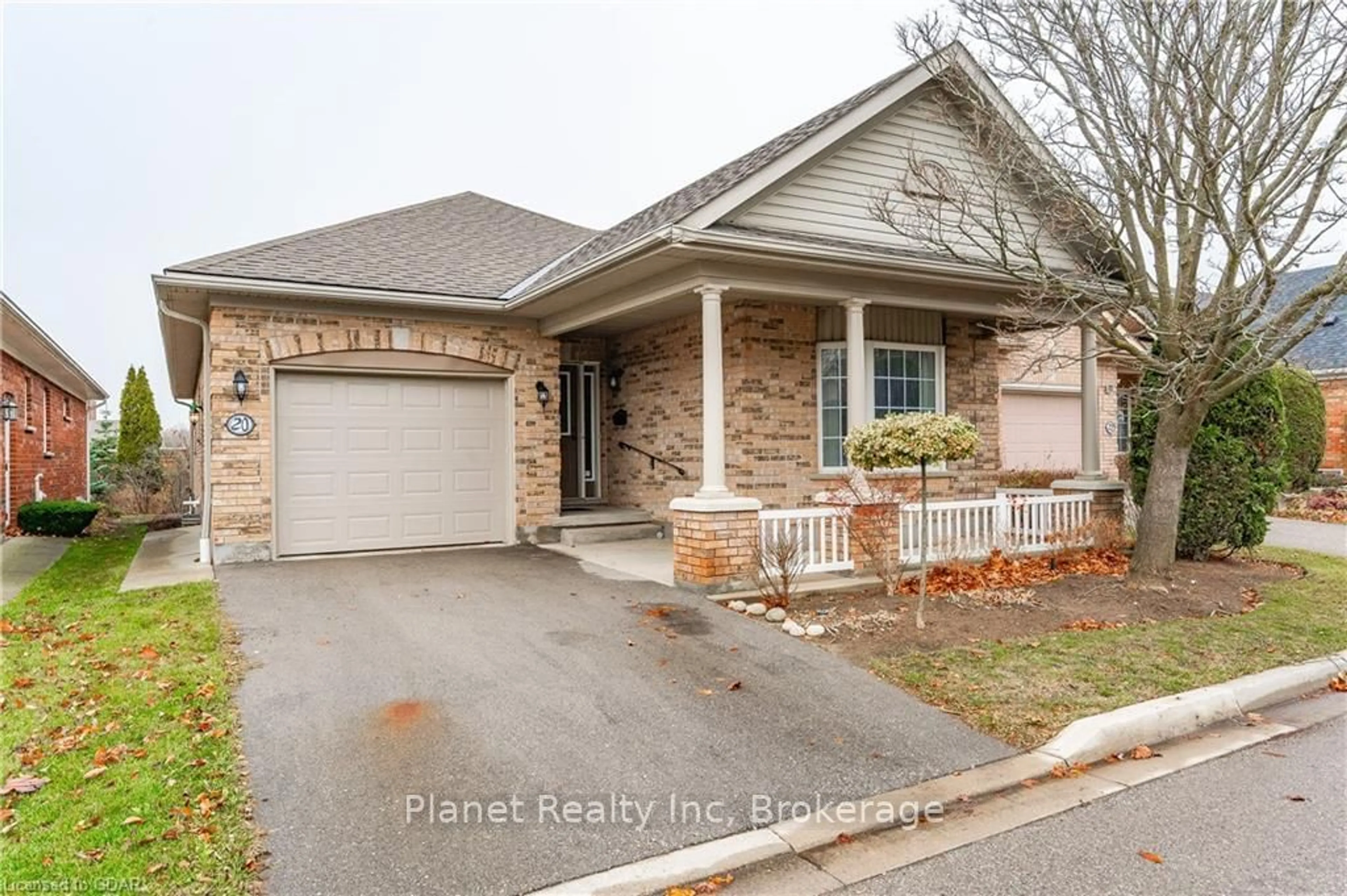 Frontside or backside of a home, the street view for 20 HONEYSUCKLE Dr, Guelph Ontario N1G 4X7