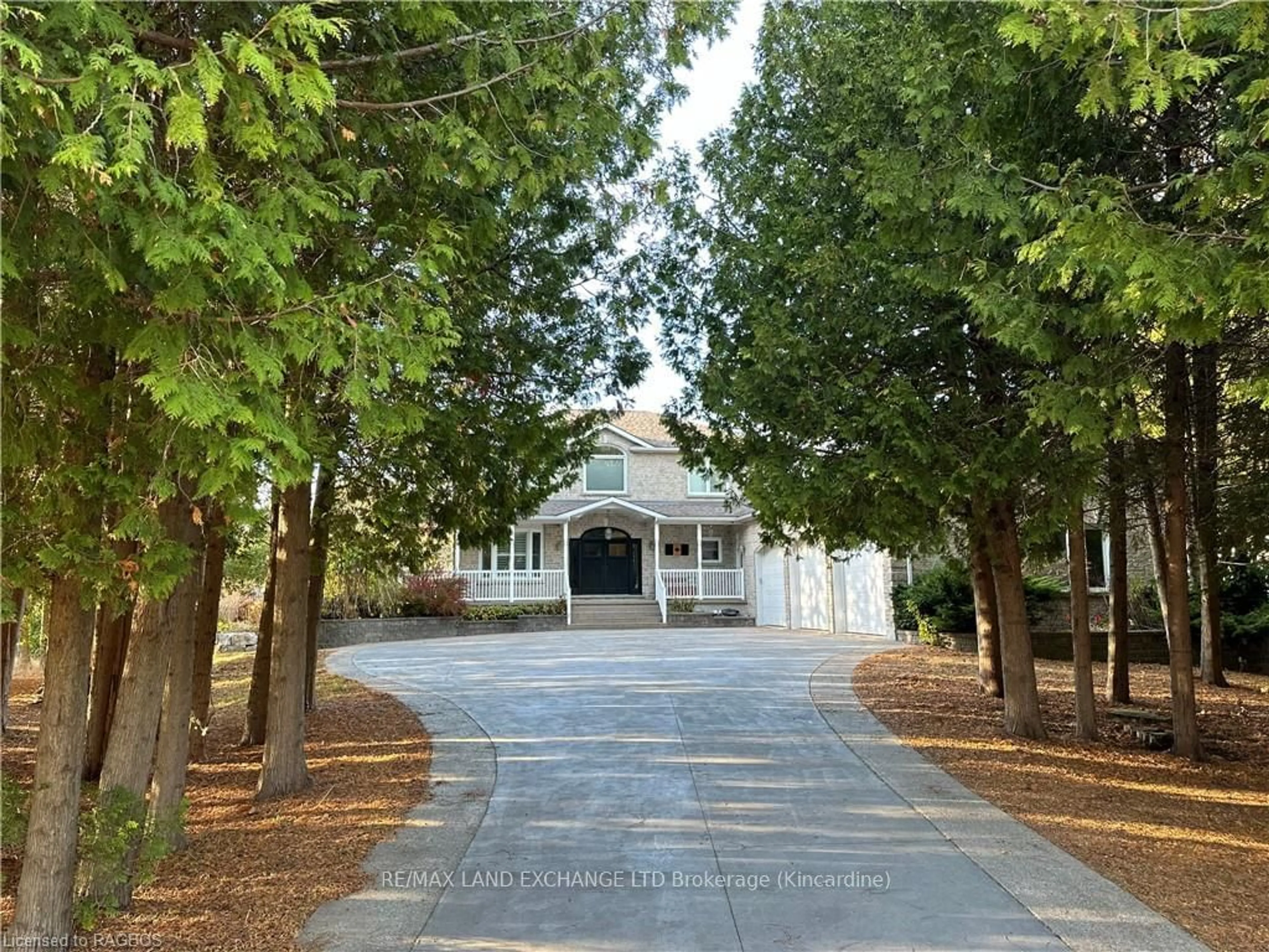 Indoor foyer, unknown floor for 19 STONEY ISLAND Cres, Kincardine Ontario N2Z 2X6