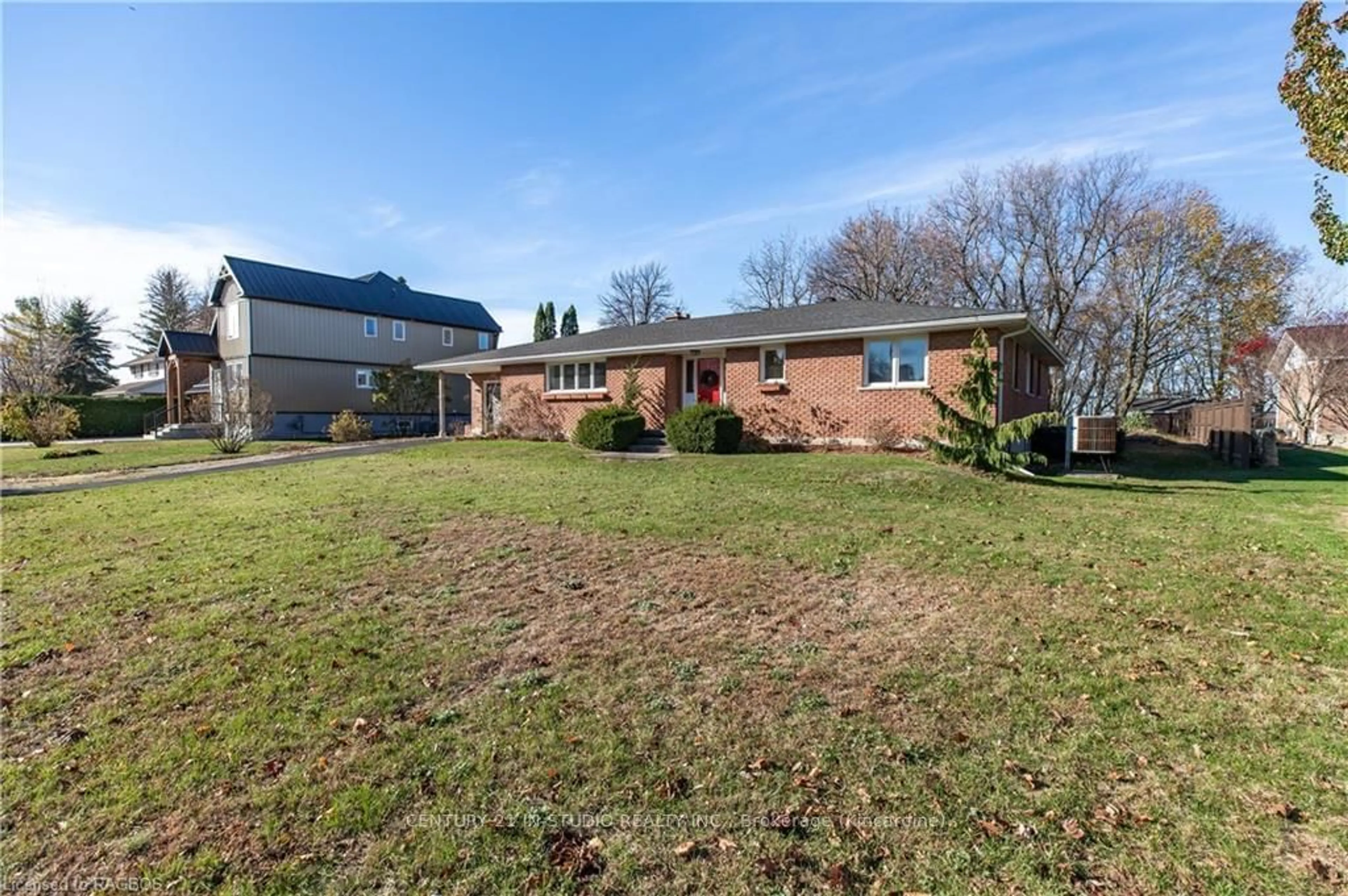 Frontside or backside of a home, the fenced backyard for 1020 WEST St, Kincardine Ontario N2Z 1C8