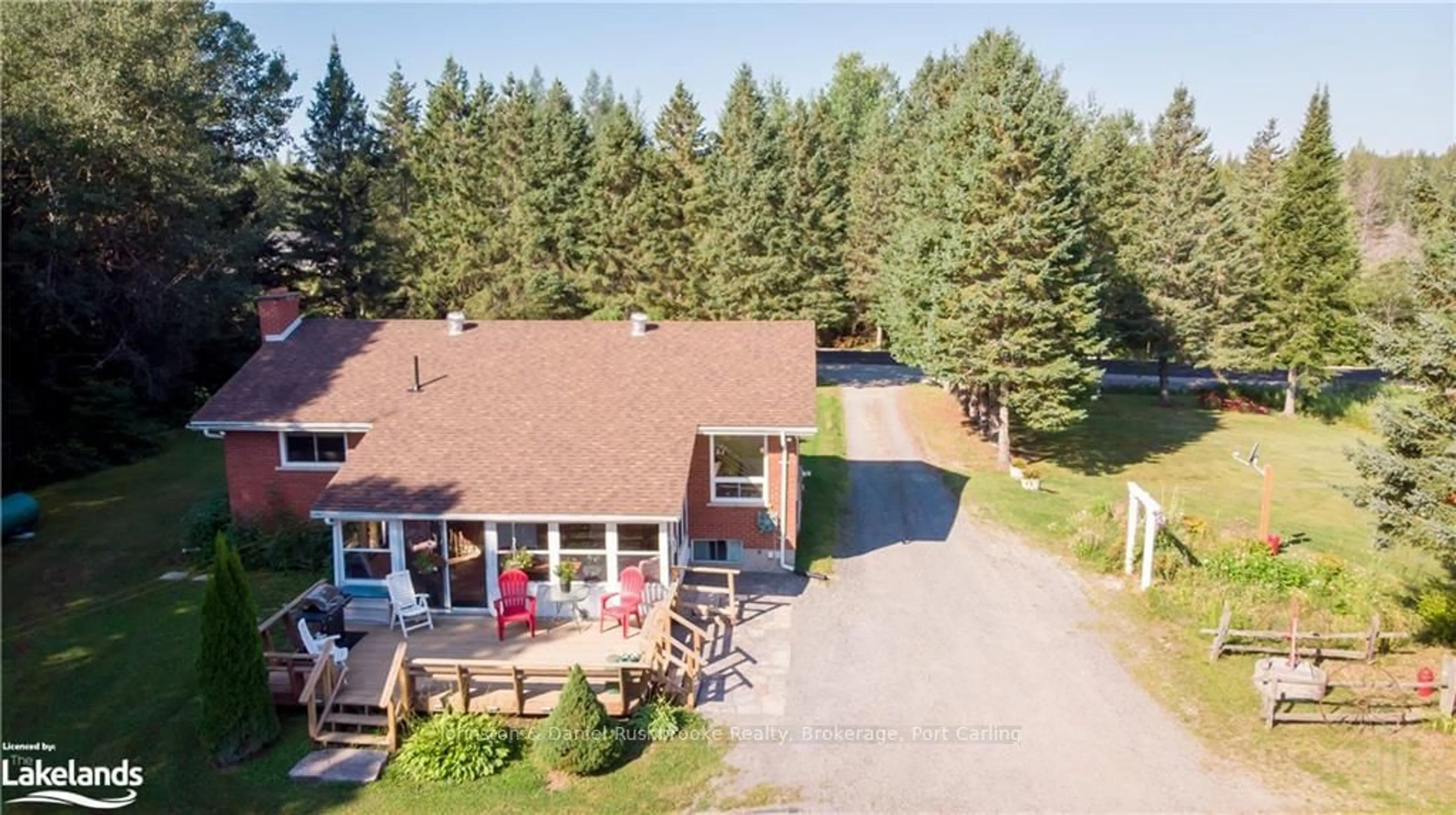 Frontside or backside of a home, cottage for 1235 BARKWAY Rd, Gravenhurst Ontario P1P 1R3