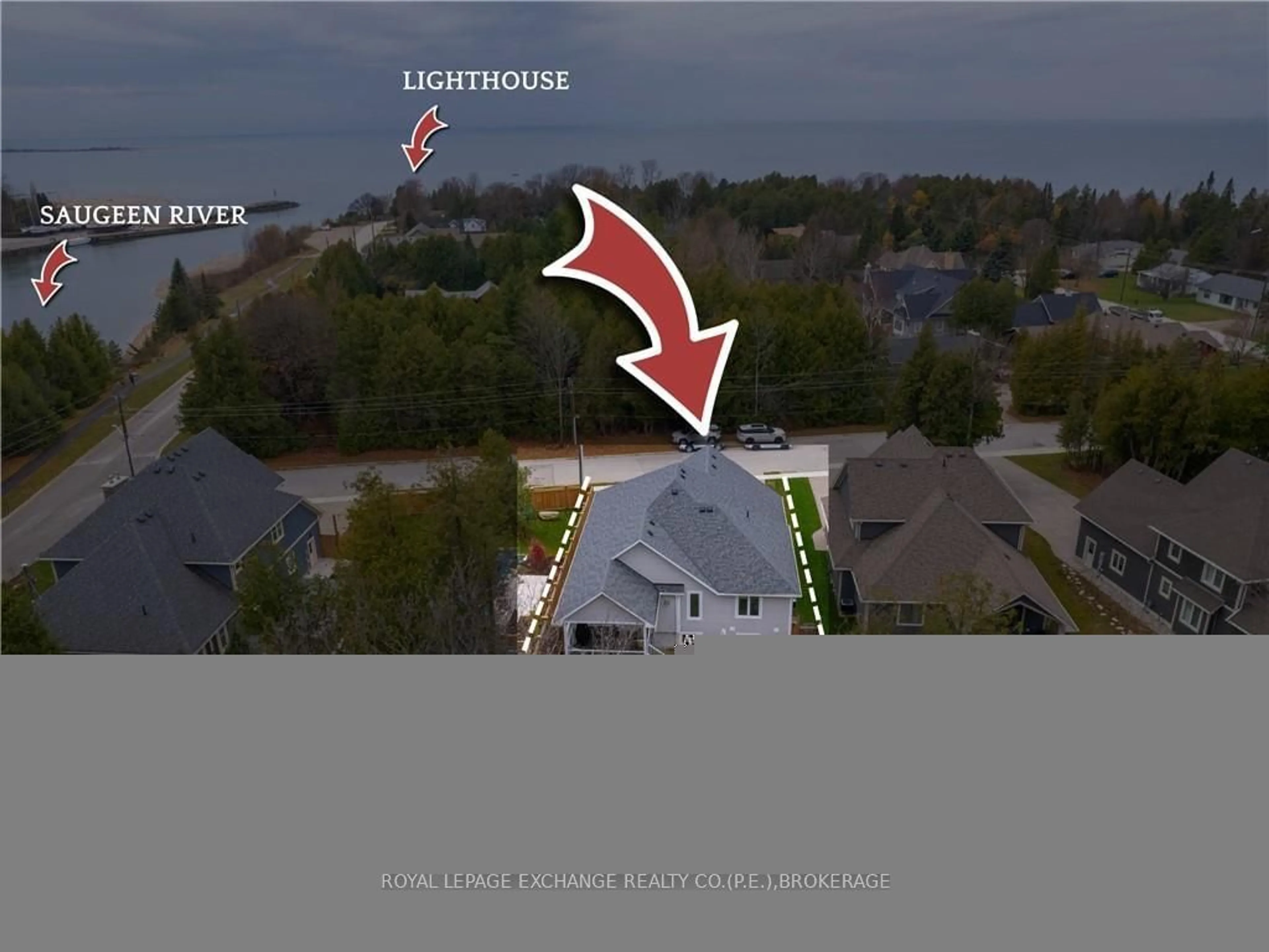 Frontside or backside of a home, the street view for 33 MADWAYOSH St, Saugeen Shores Ontario N0H 2L0