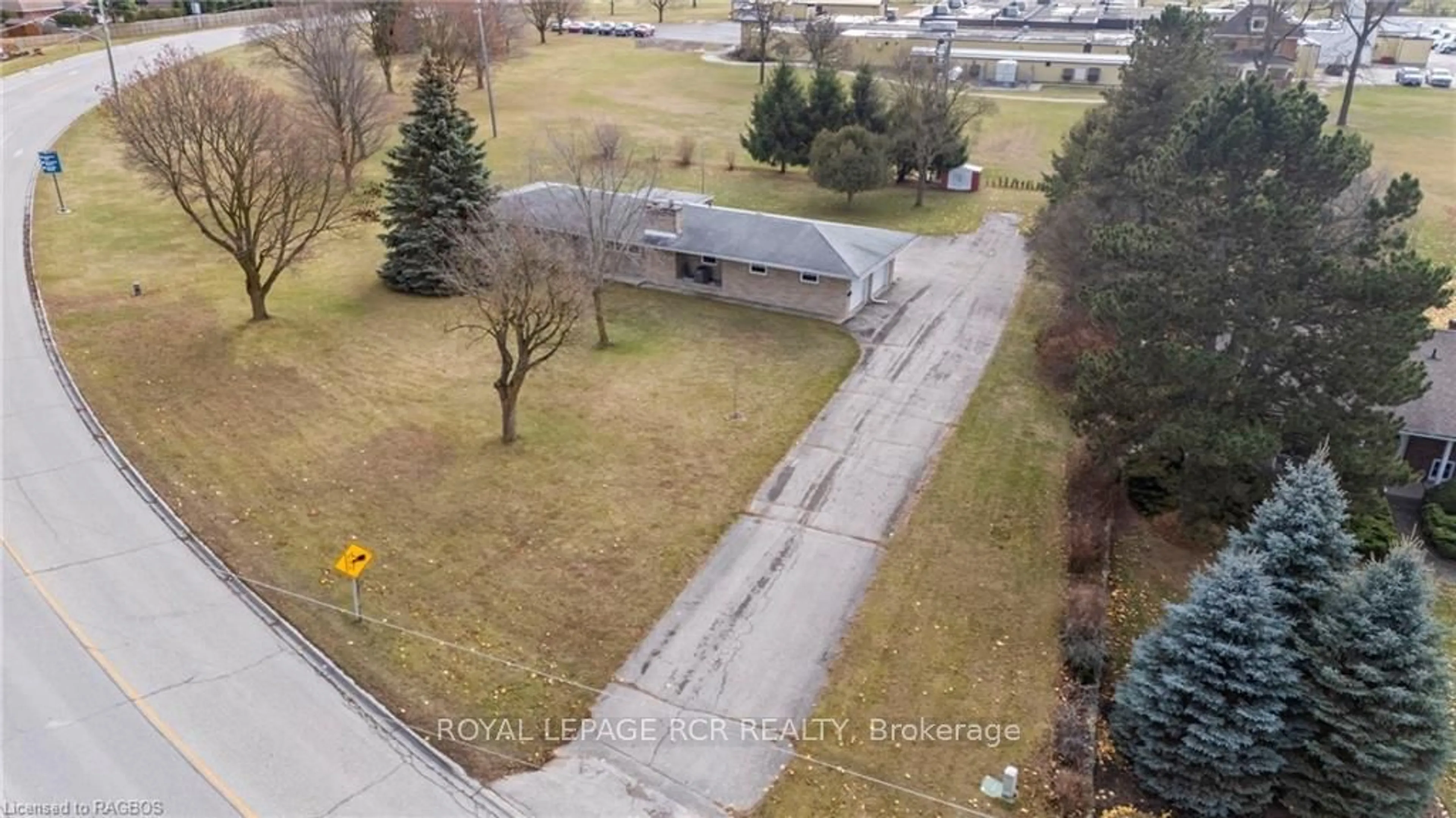 Frontside or backside of a home, the fenced backyard for 315 2ND St, Hanover Ontario N4N 1A4