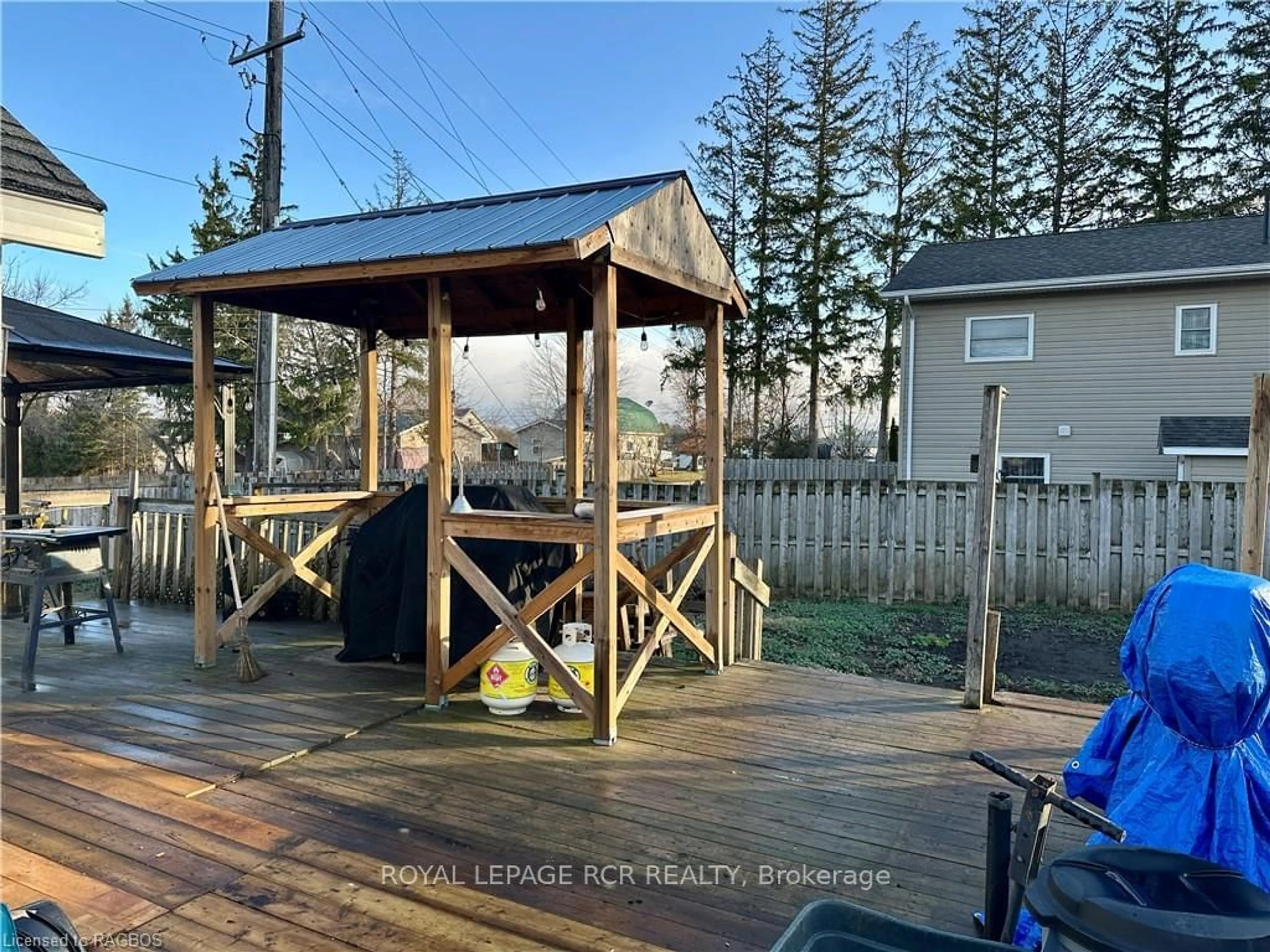 Patio, the fenced backyard for 641 10TH Ave, Hanover Ontario N4N 2P6