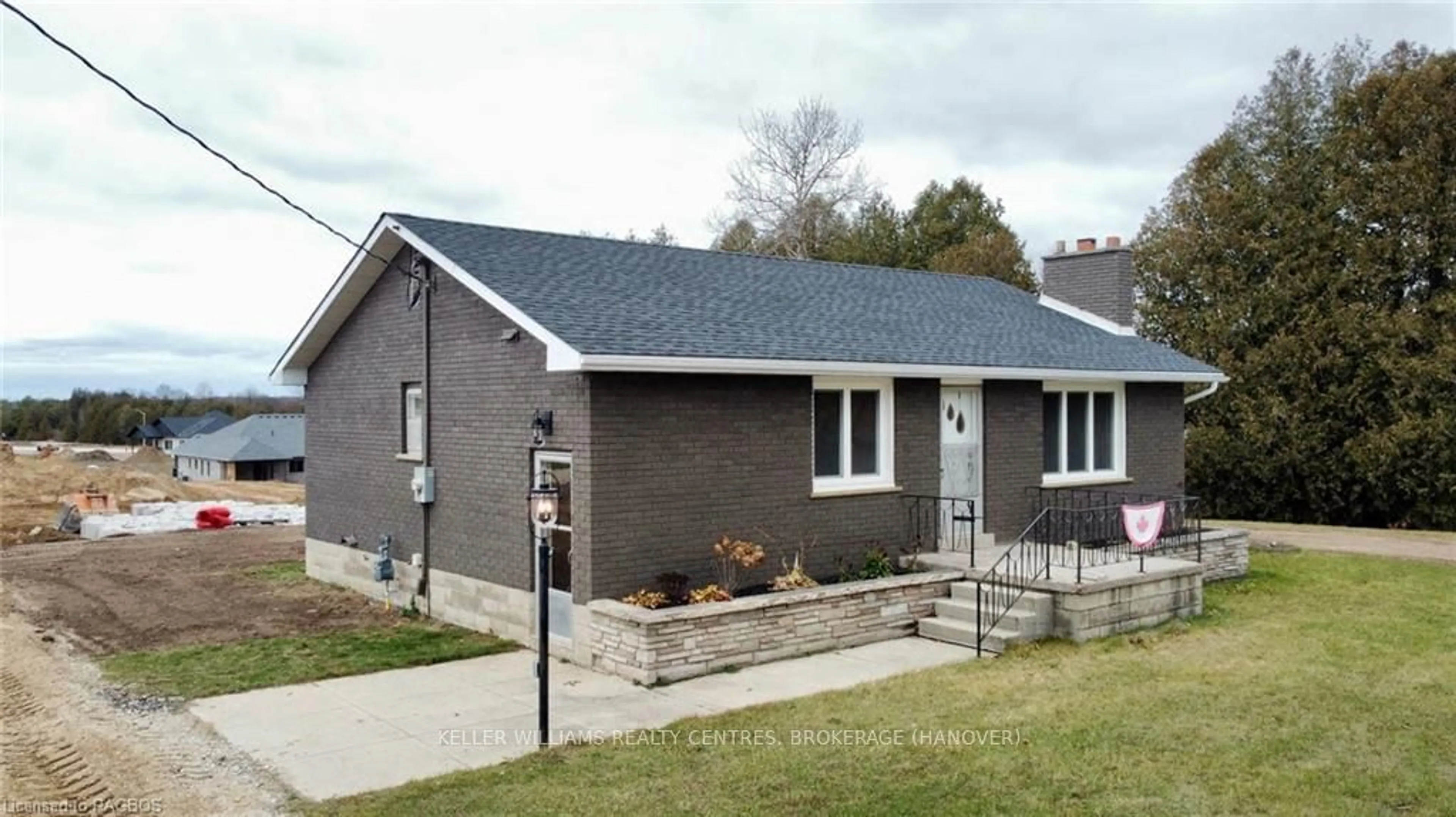 Frontside or backside of a home, cottage for 854 GREY ROAD 28, Hanover Ontario N4N 3B8