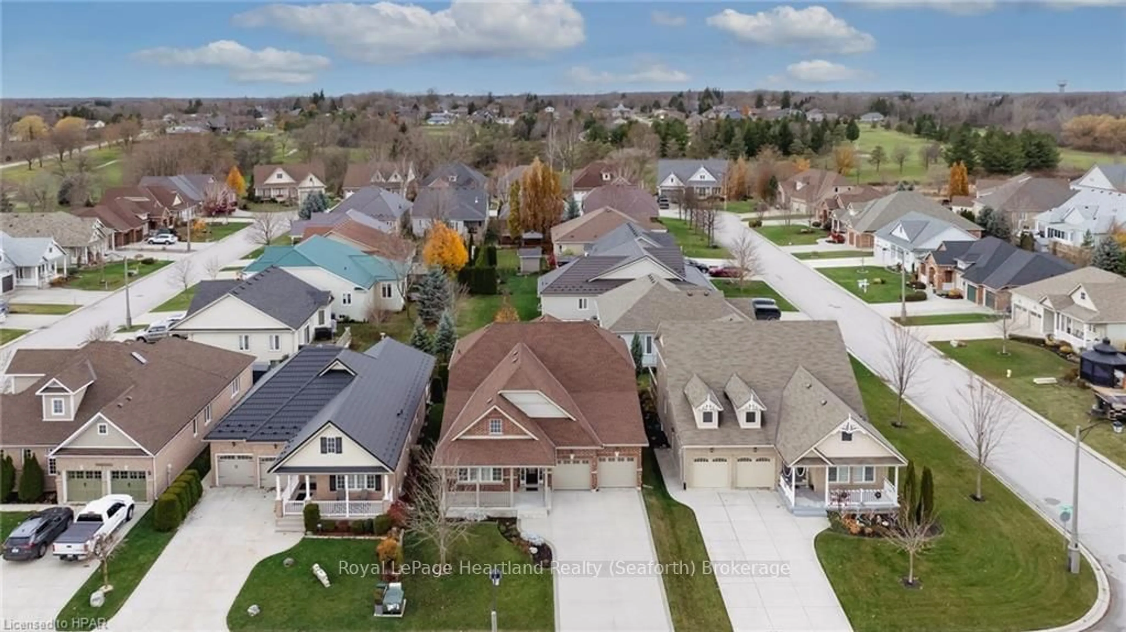 Frontside or backside of a home, the street view for 8 MACPHERSON Ave, Huron East Ontario N0K 1W0