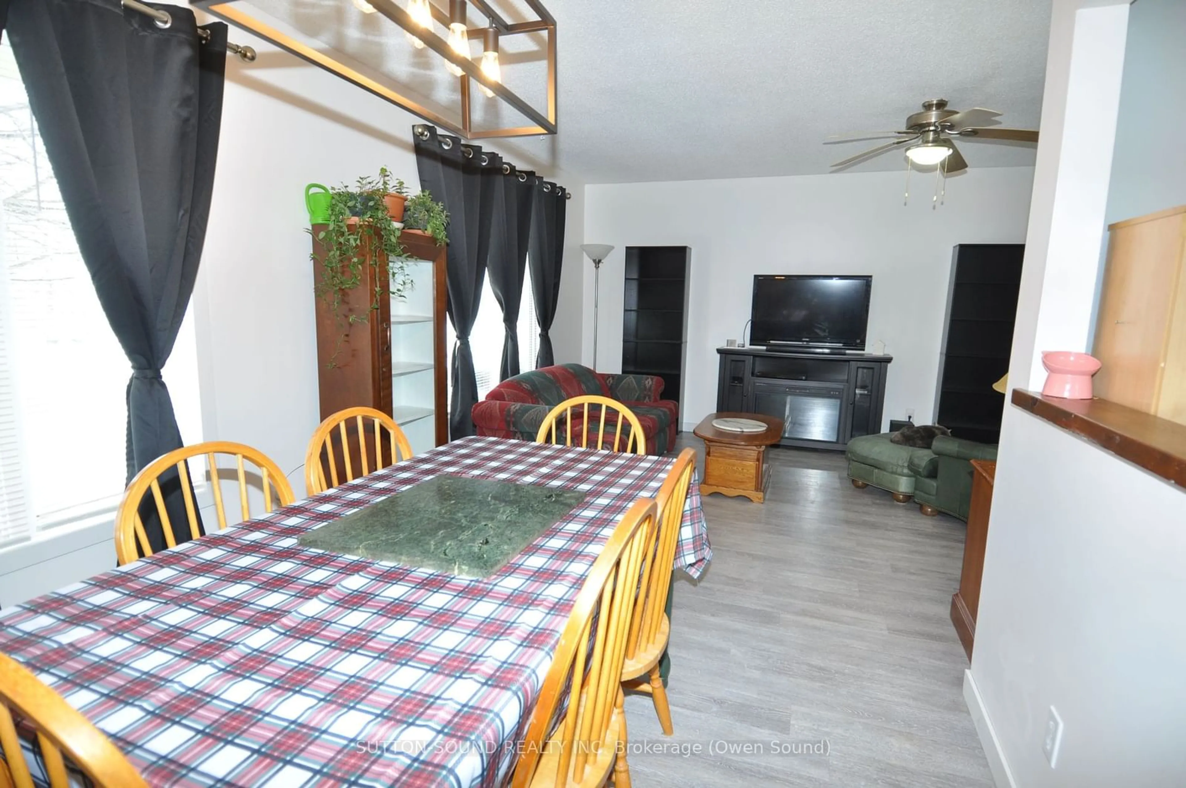 Dining room, unknown for 1905 8TH Ave, Owen Sound Ontario N4K 3C4