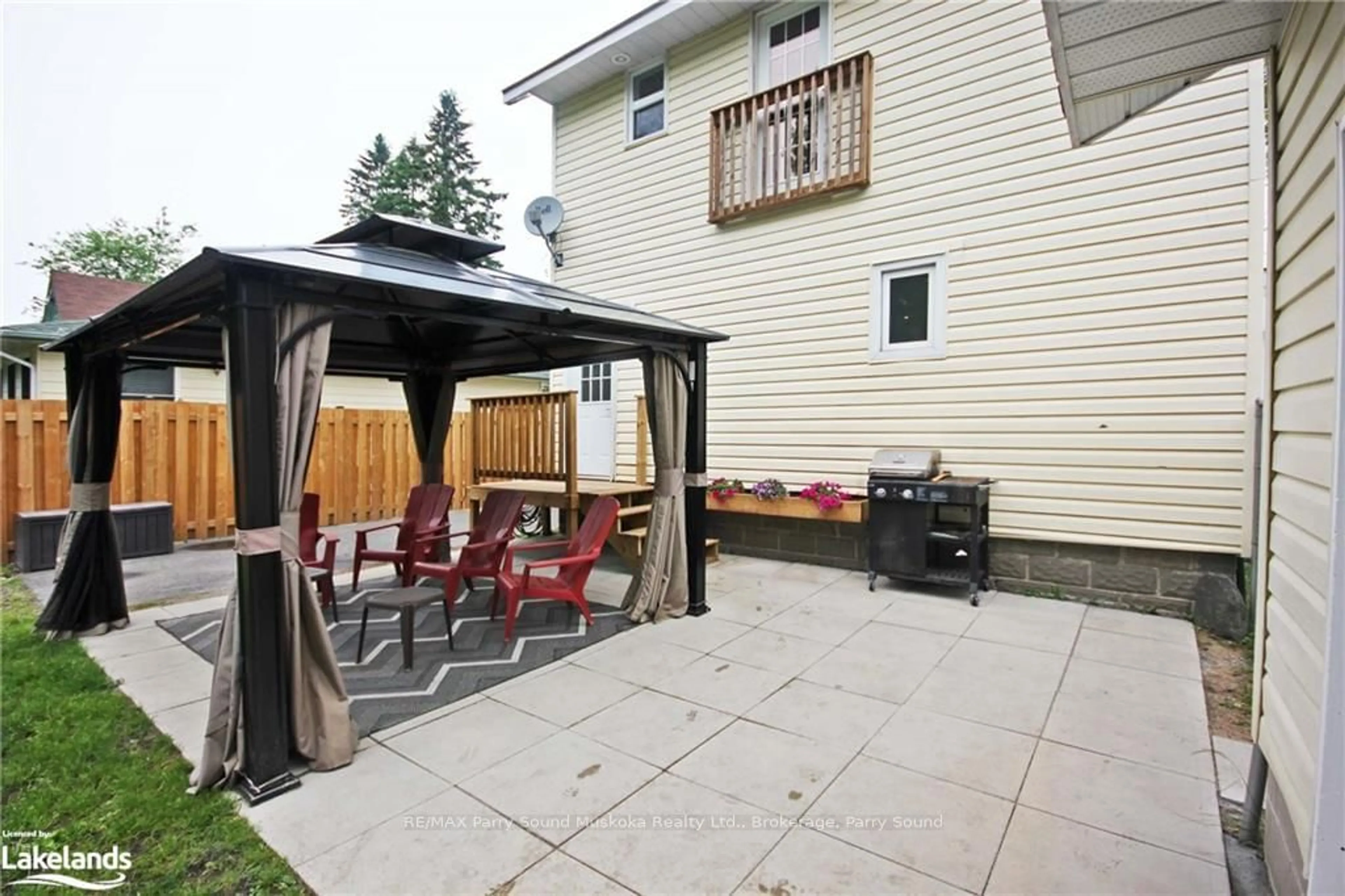 Patio, the fenced backyard for 8 MEADOW St, Parry Sound Ontario P2A 2L9