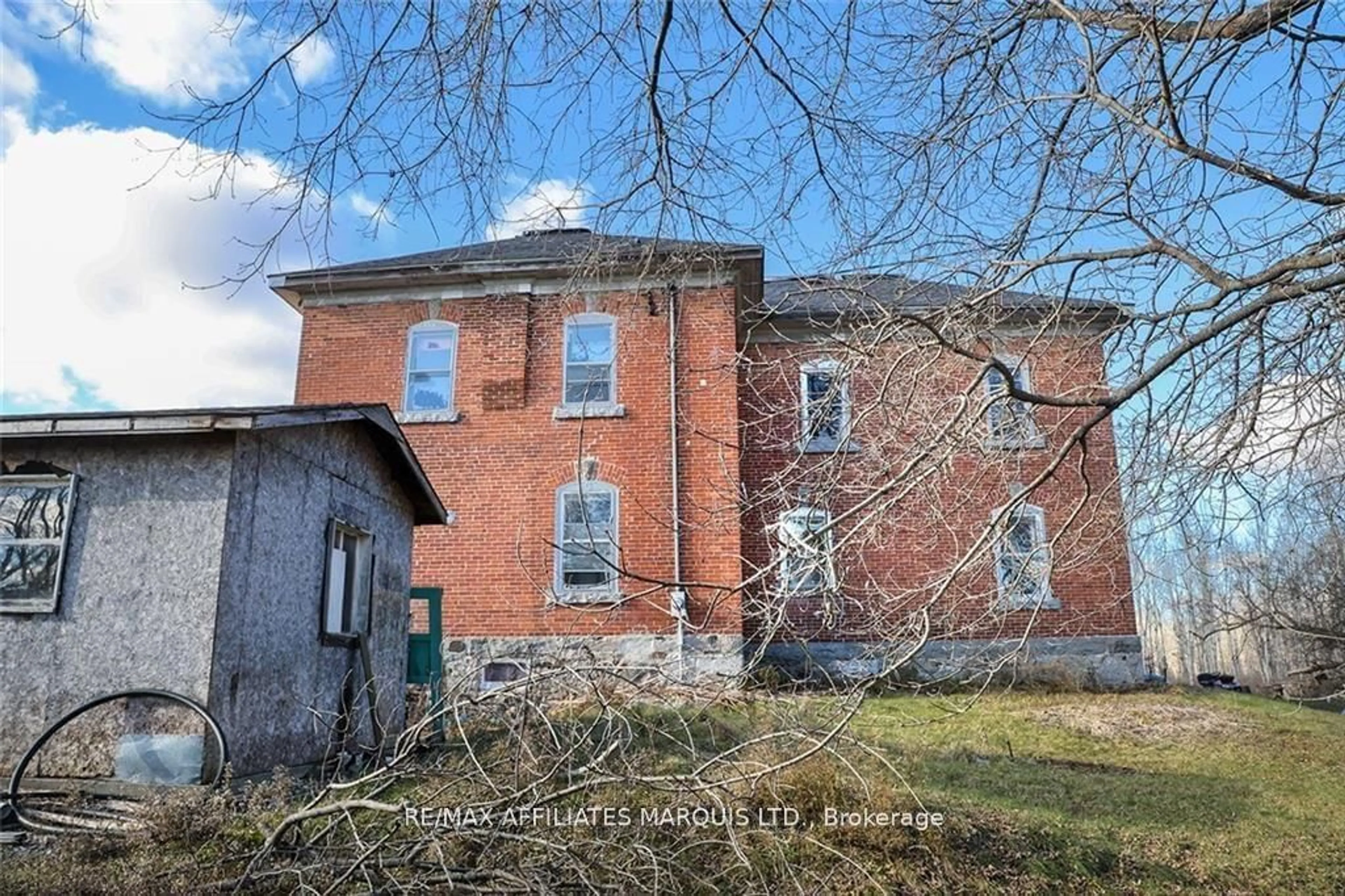 Frontside or backside of a home, the front or back of building for 13542 County Road 18 Rd, South Dundas Ontario K0C 2H0