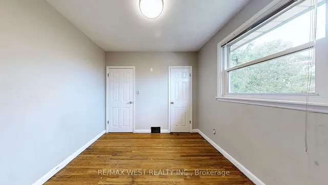 Additional property image - 15 Darcy Crt