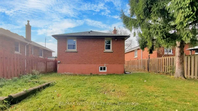 Additional property image - 15 Darcy Crt