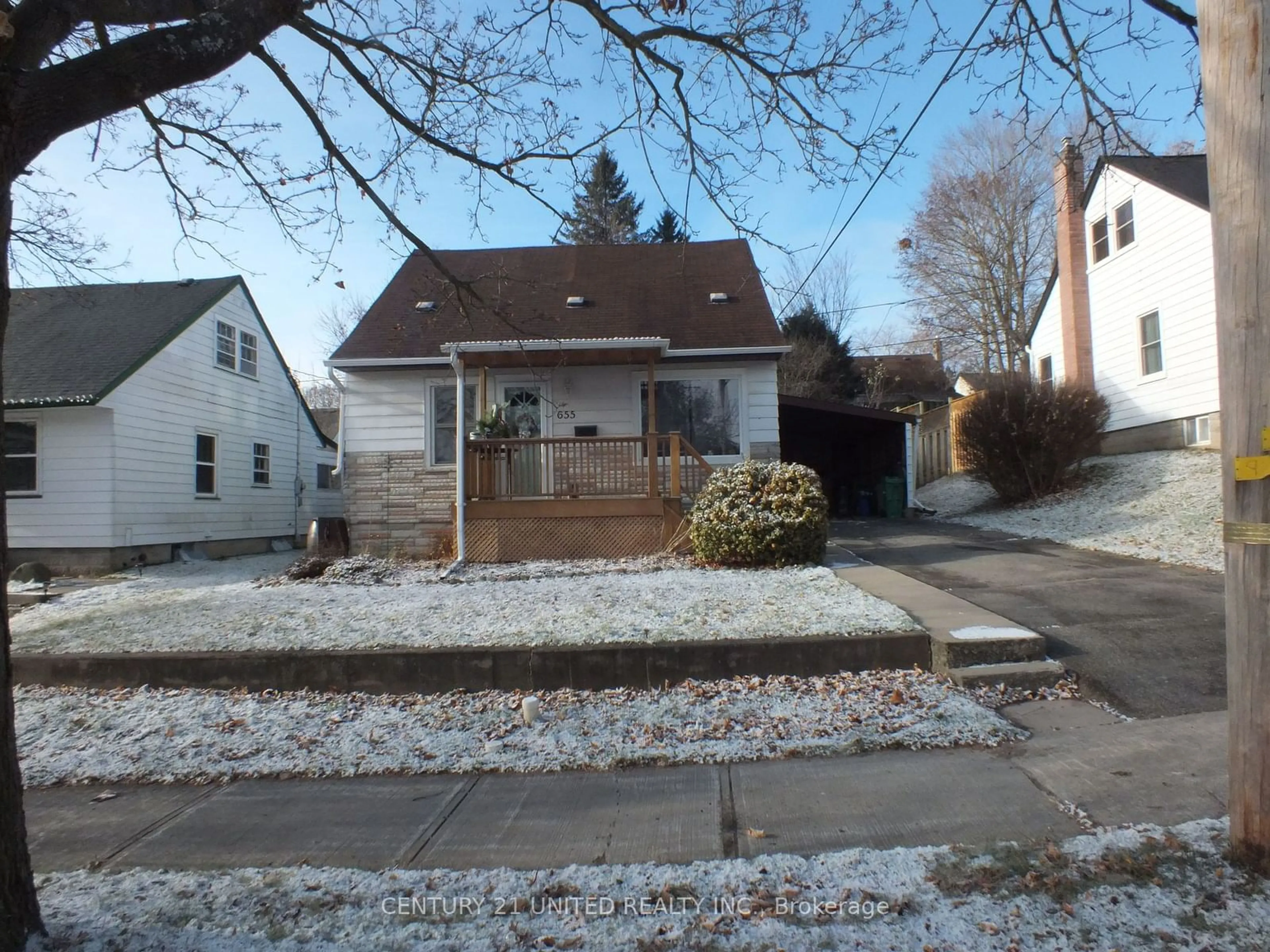 Frontside or backside of a home, the street view for 655 Gilchrist St, Peterborough Ontario K9H 4P4