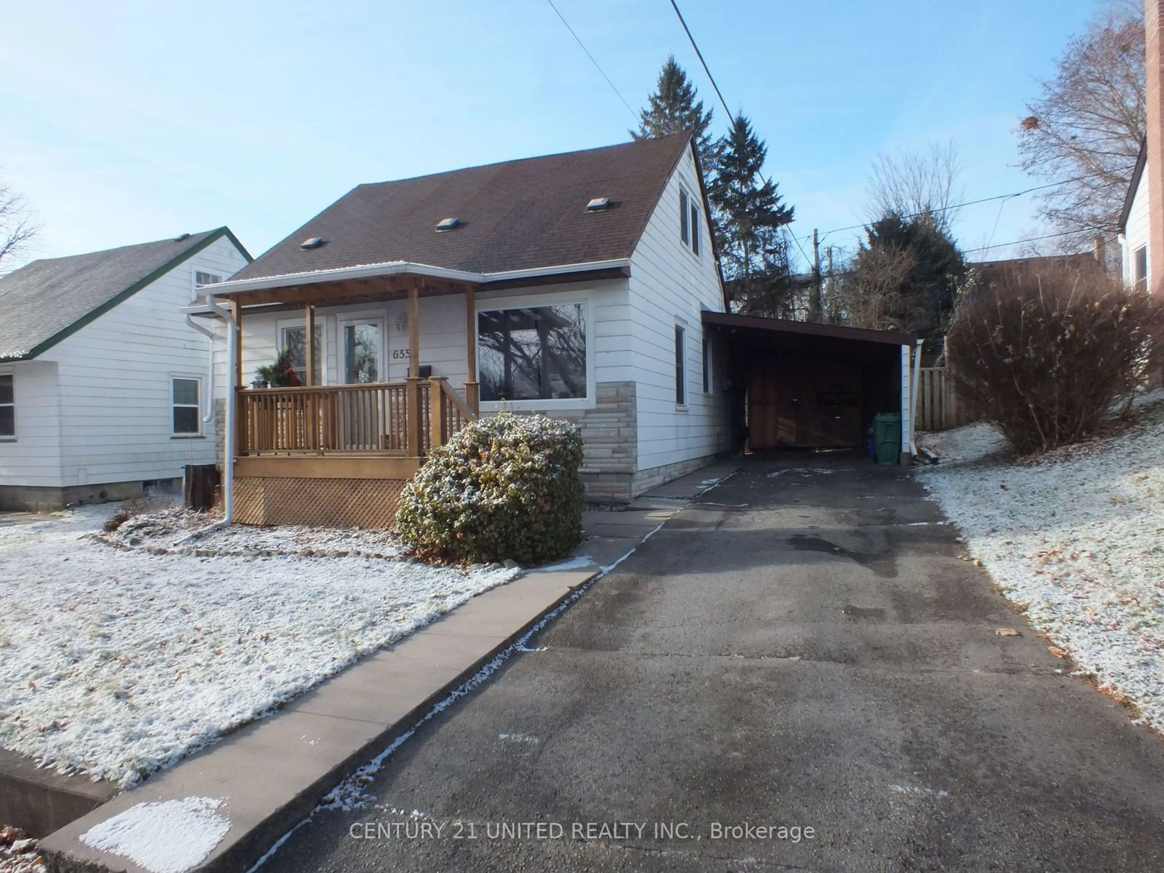 Frontside or backside of a home, the street view for 655 Gilchrist St, Peterborough Ontario K9H 4P4