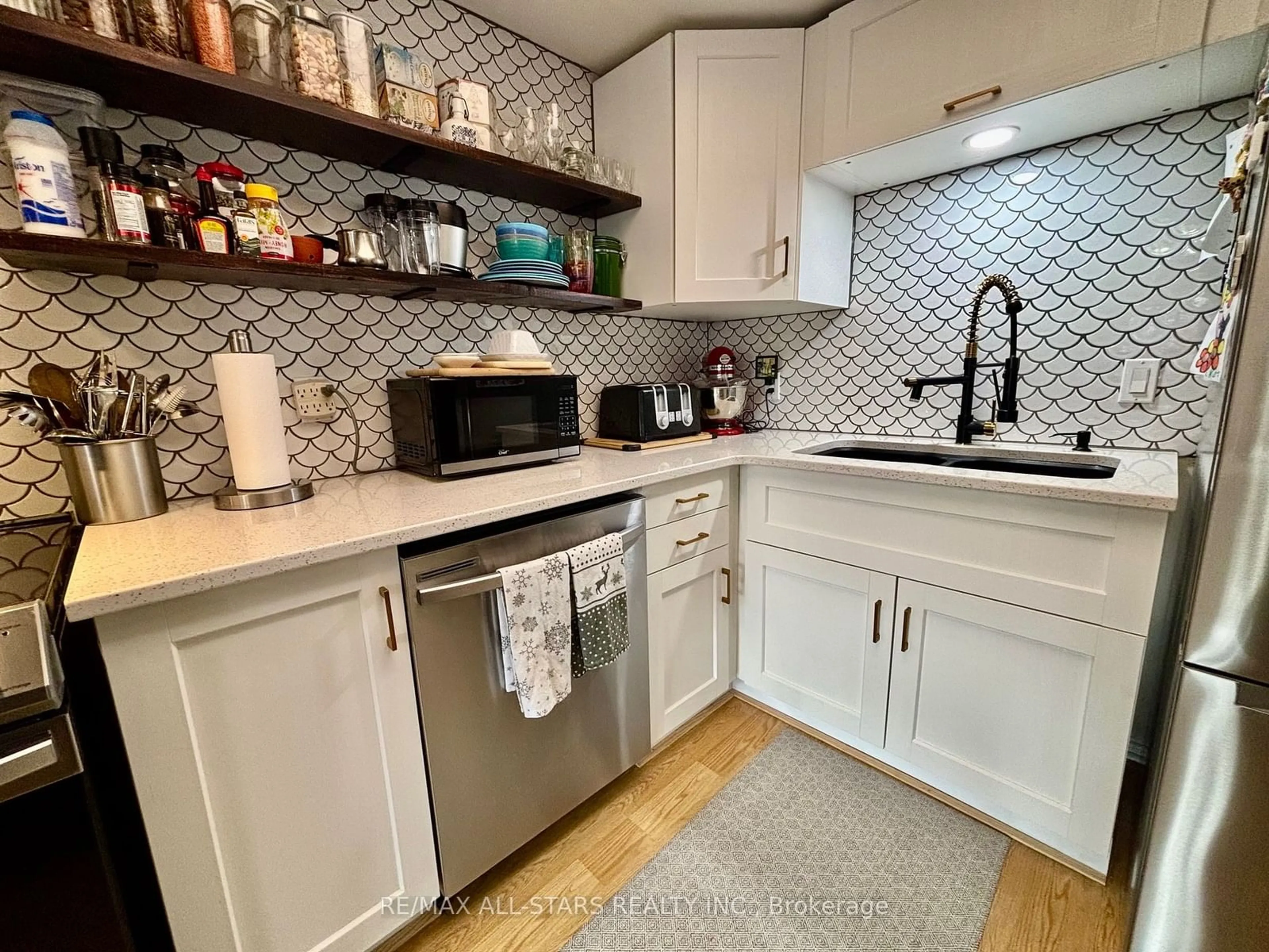 Kitchen, ceramic floors, cottage for 1 Heritage Way #108, Kawartha Lakes Ontario K9V 5P9