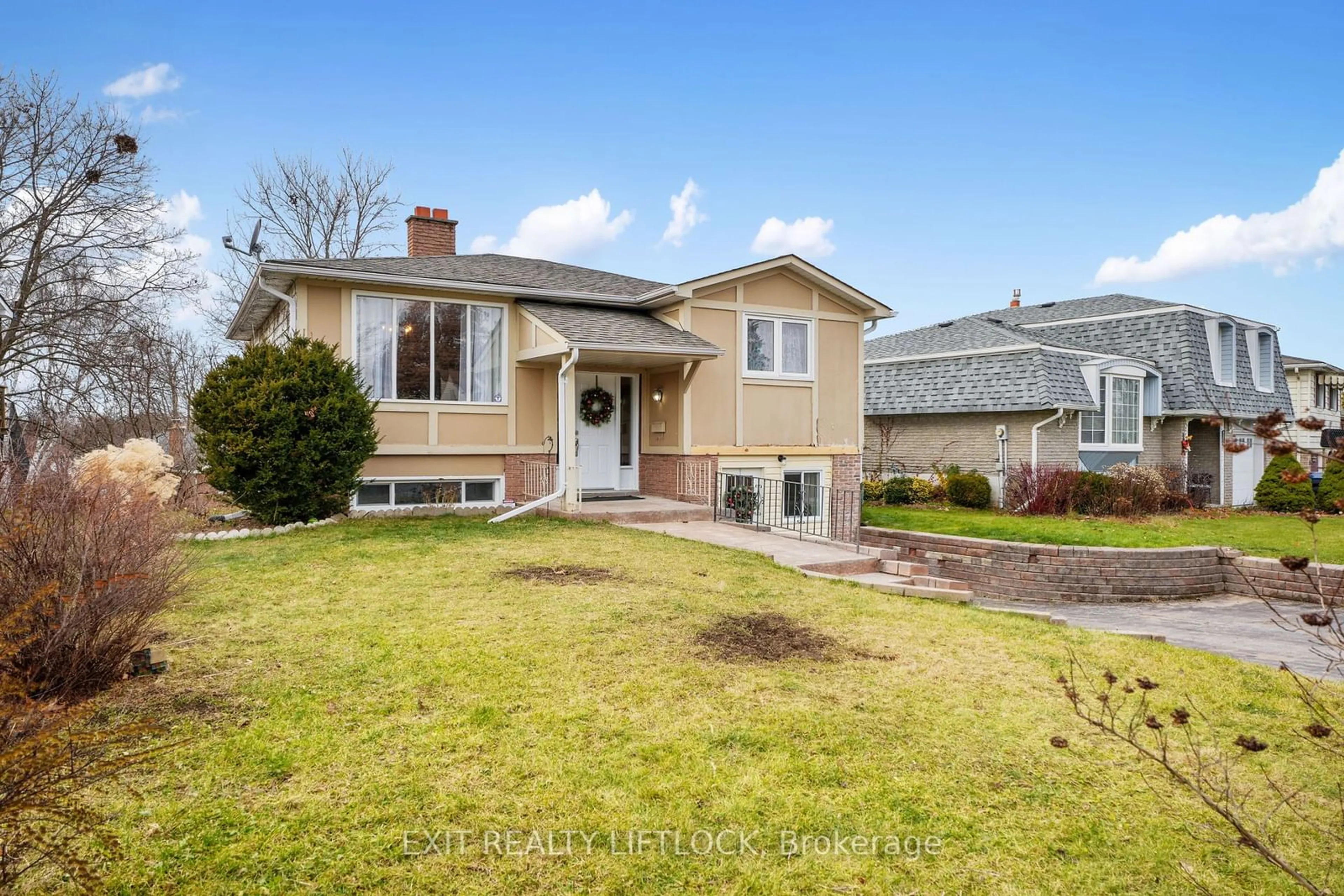 Frontside or backside of a home, the fenced backyard for 2133 Meadowview Rd, Peterborough Ontario K9L 1S5