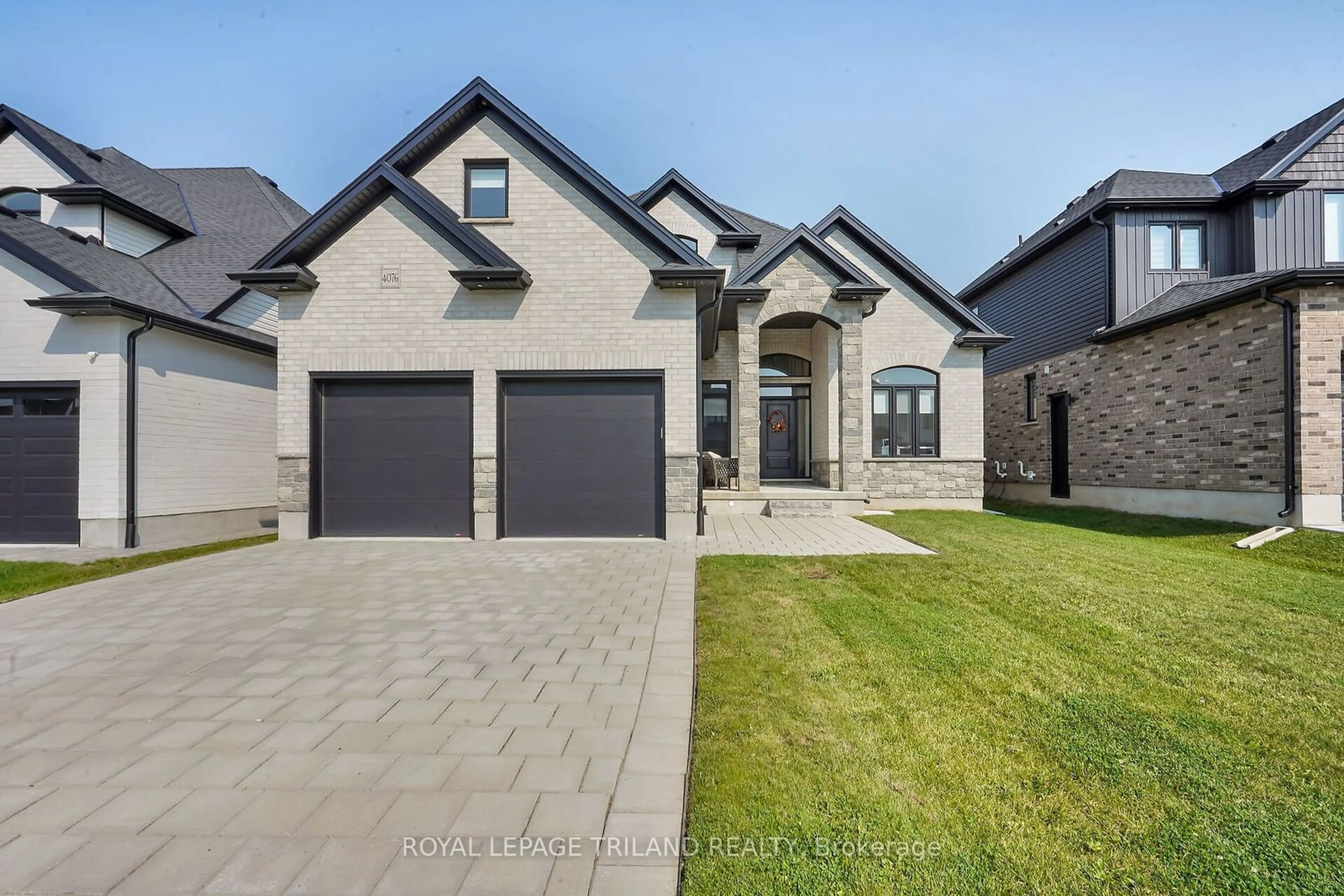 Frontside or backside of a home, the street view for 4076 Sugarmaple, London Ontario N6P 1A4