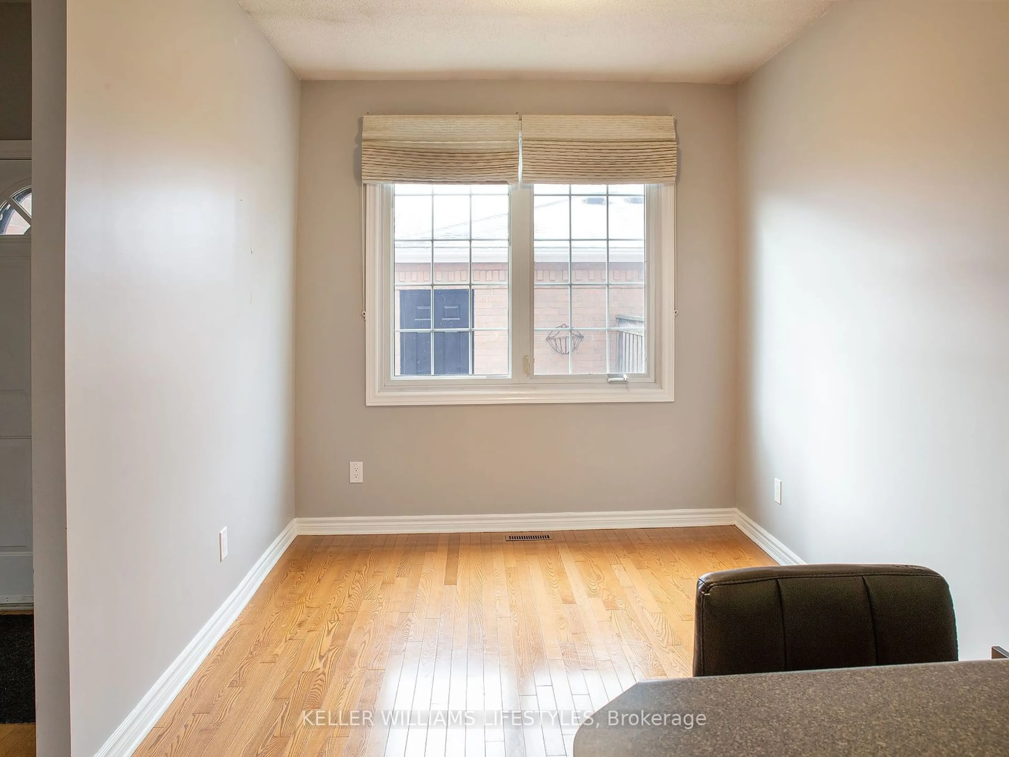 A pic of a room, wood floors for 1570 Richmond St #43, London Ontario N6G 4W2