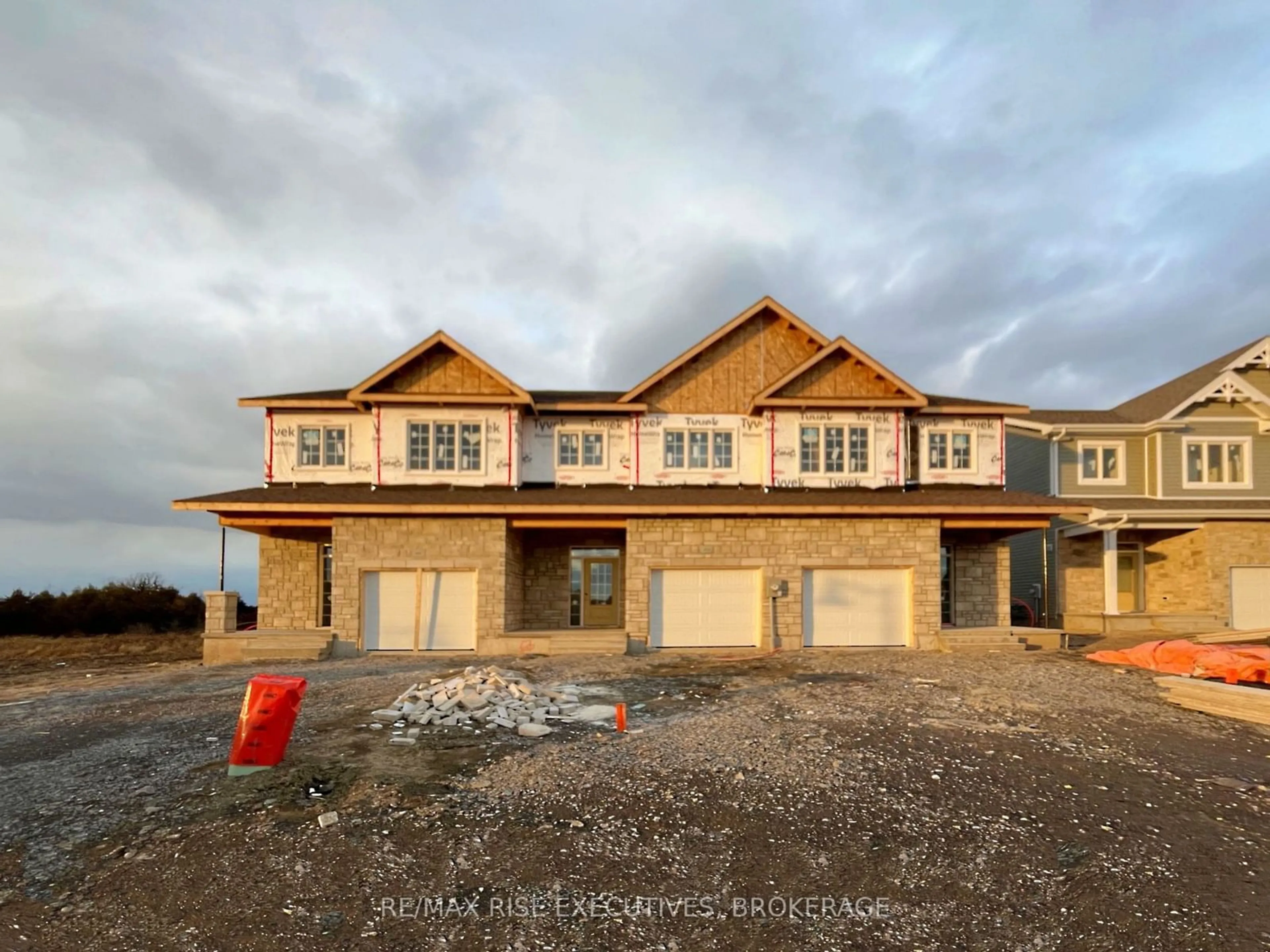 A pic from exterior of the house or condo, the street view for 410 Buckthorn Dr, Kingston Ontario K7P 0V6