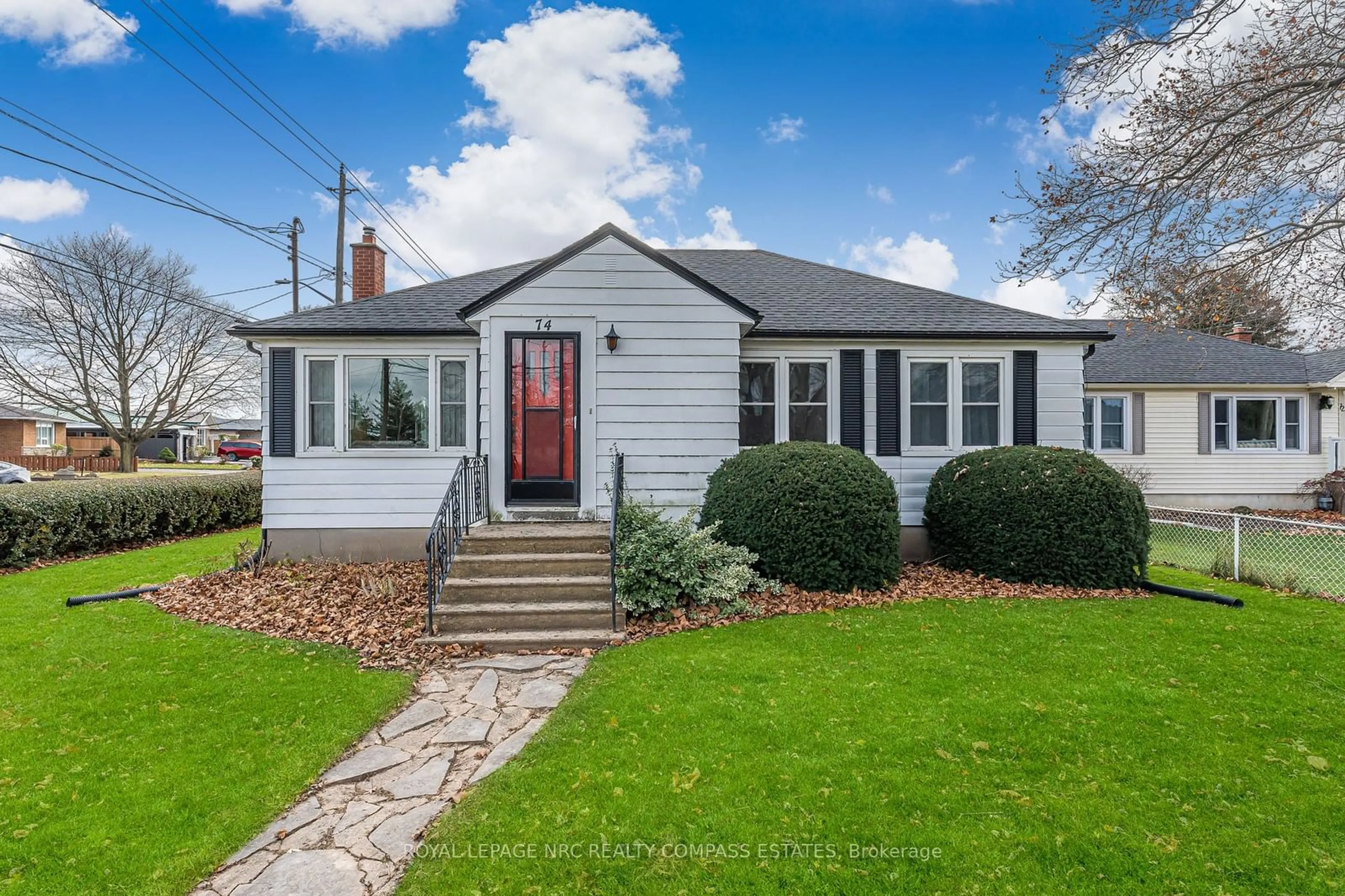 Frontside or backside of a home, cottage for 74 Beamer Ave, St. Catharines Ontario L2M 2L3