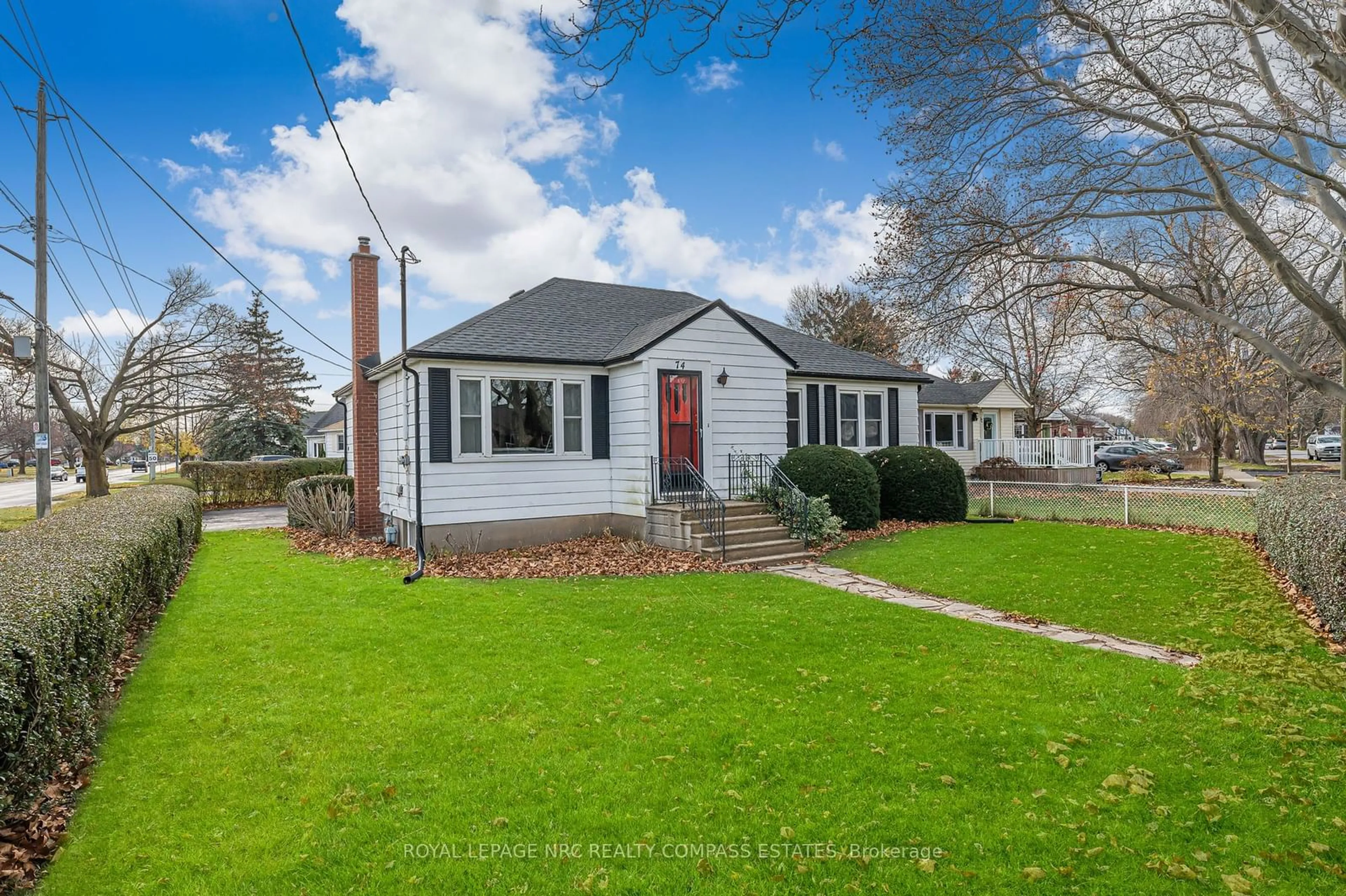 Frontside or backside of a home, cottage for 74 Beamer Ave, St. Catharines Ontario L2M 2L3