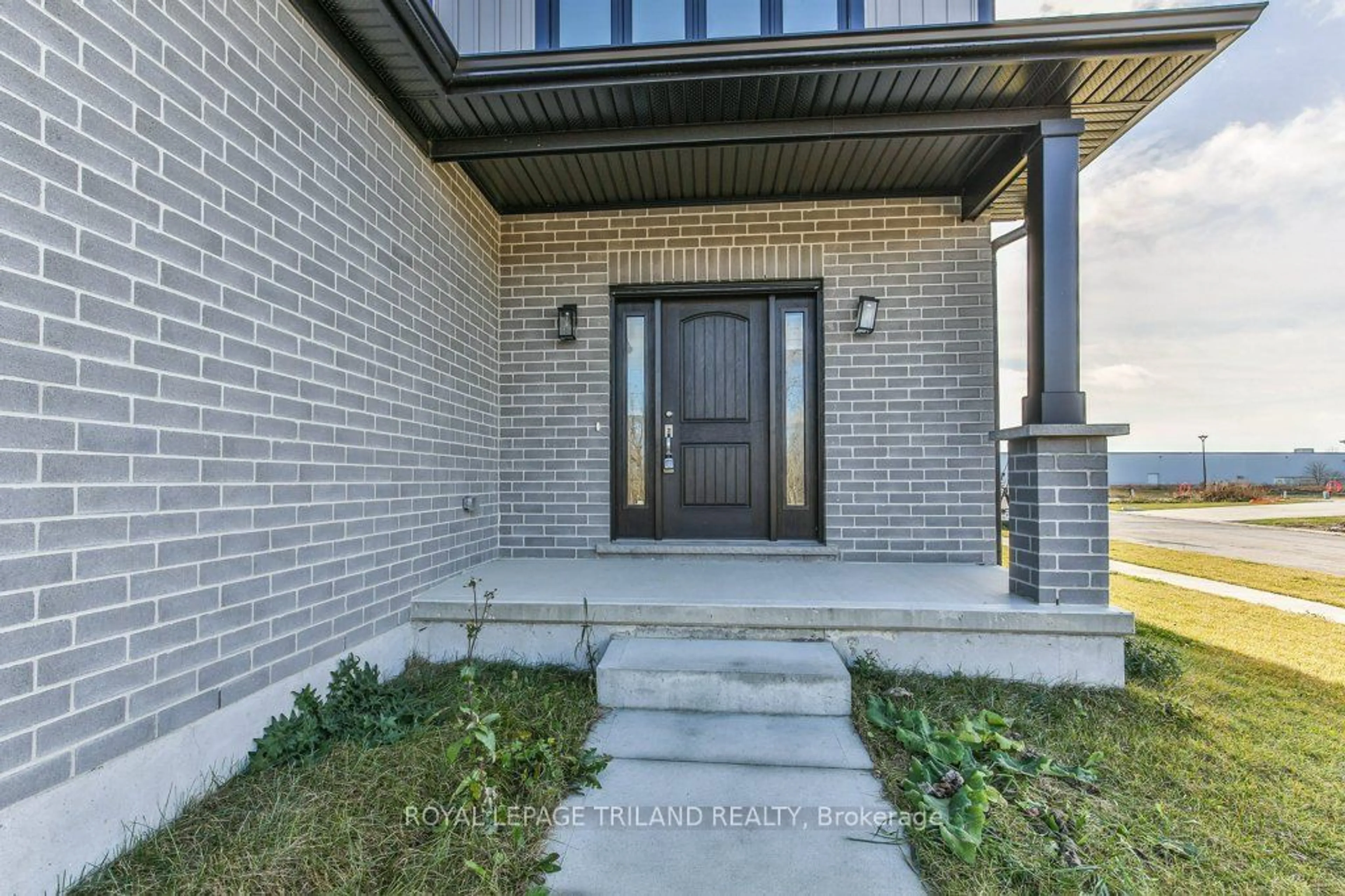 Indoor entryway, cement floor for 83 GREENE St, South Huron Ontario N0M 1S2