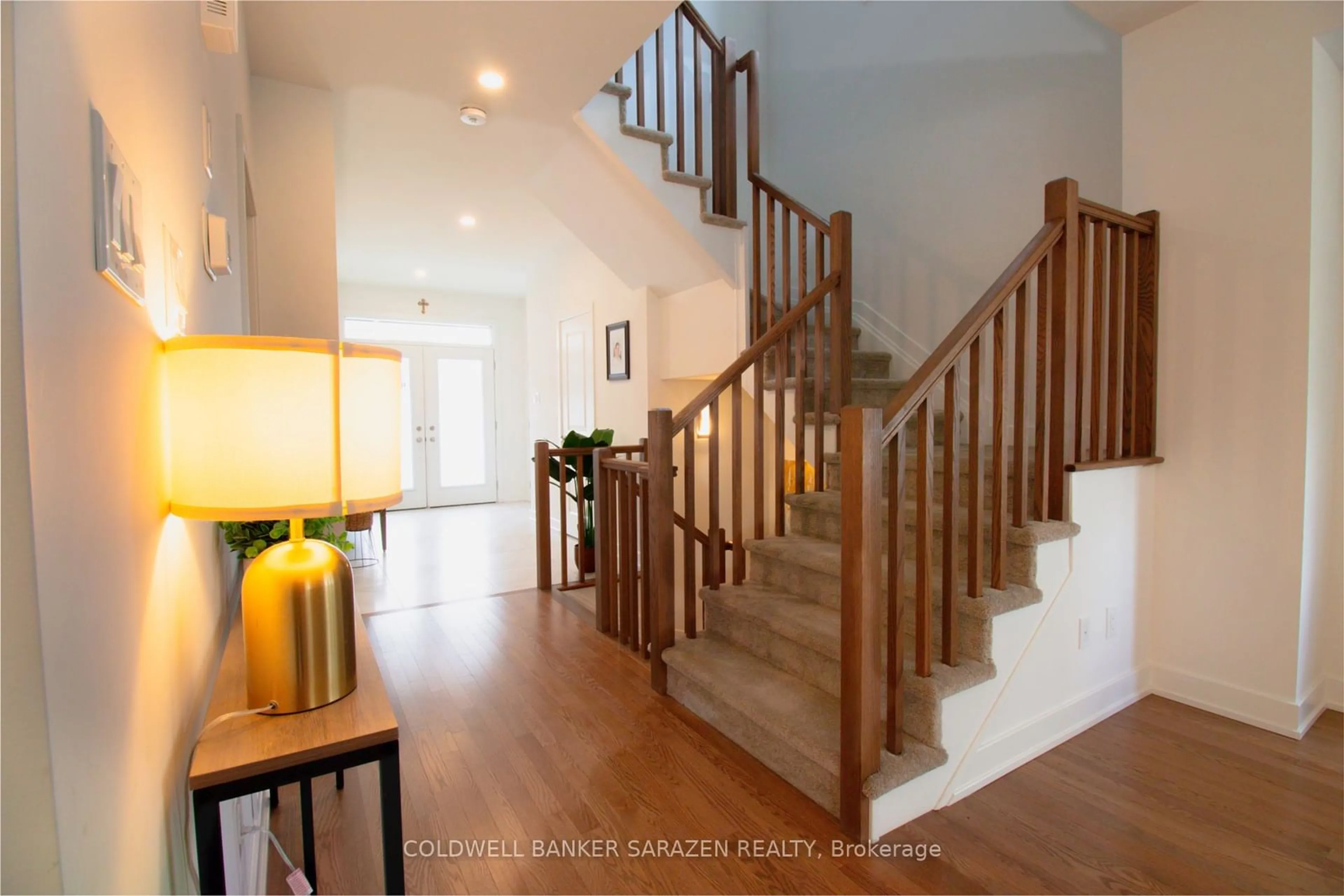 Indoor foyer, wood floors for 777 Ovation Grve, Leitrim Ontario K1T 0X6