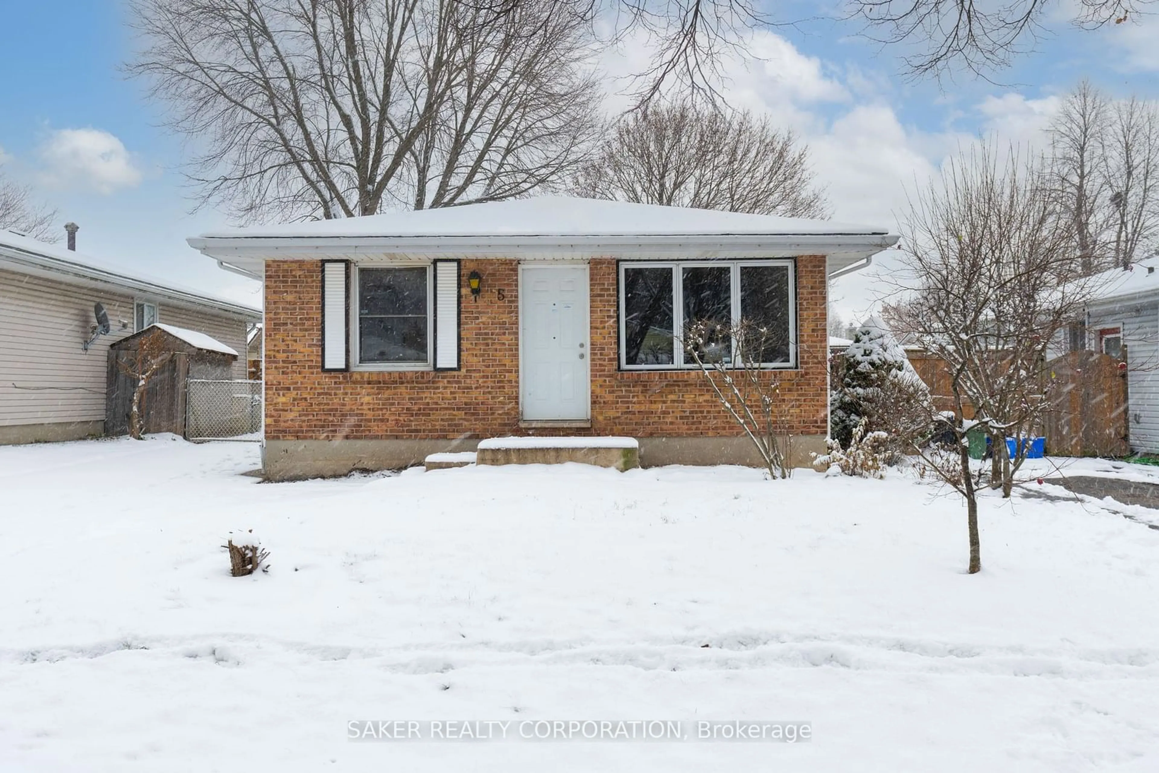 Frontside or backside of a home, the street view for 5 Dudley Cres, London Ontario N6E 1S3