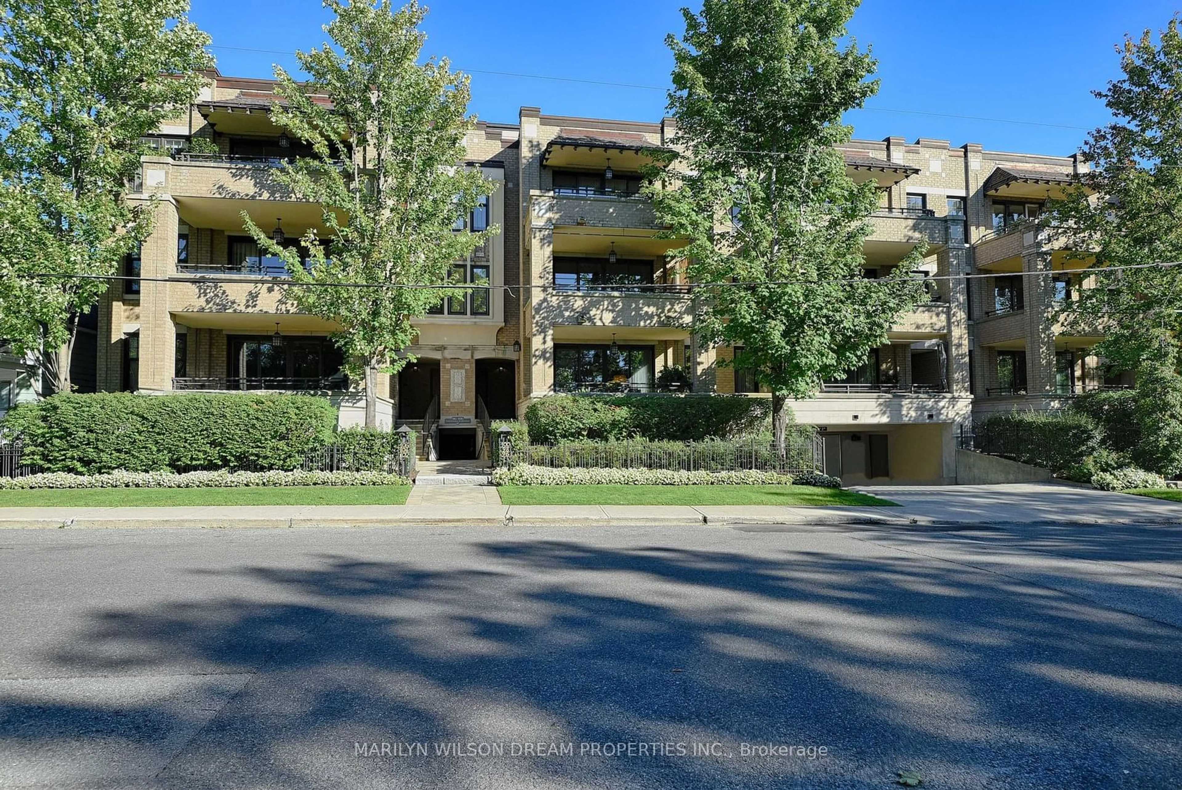 A pic from exterior of the house or condo, the front or back of building for 96 Dufferin Rd, New Edinburgh - Lindenlea Ontario K1M 2A6