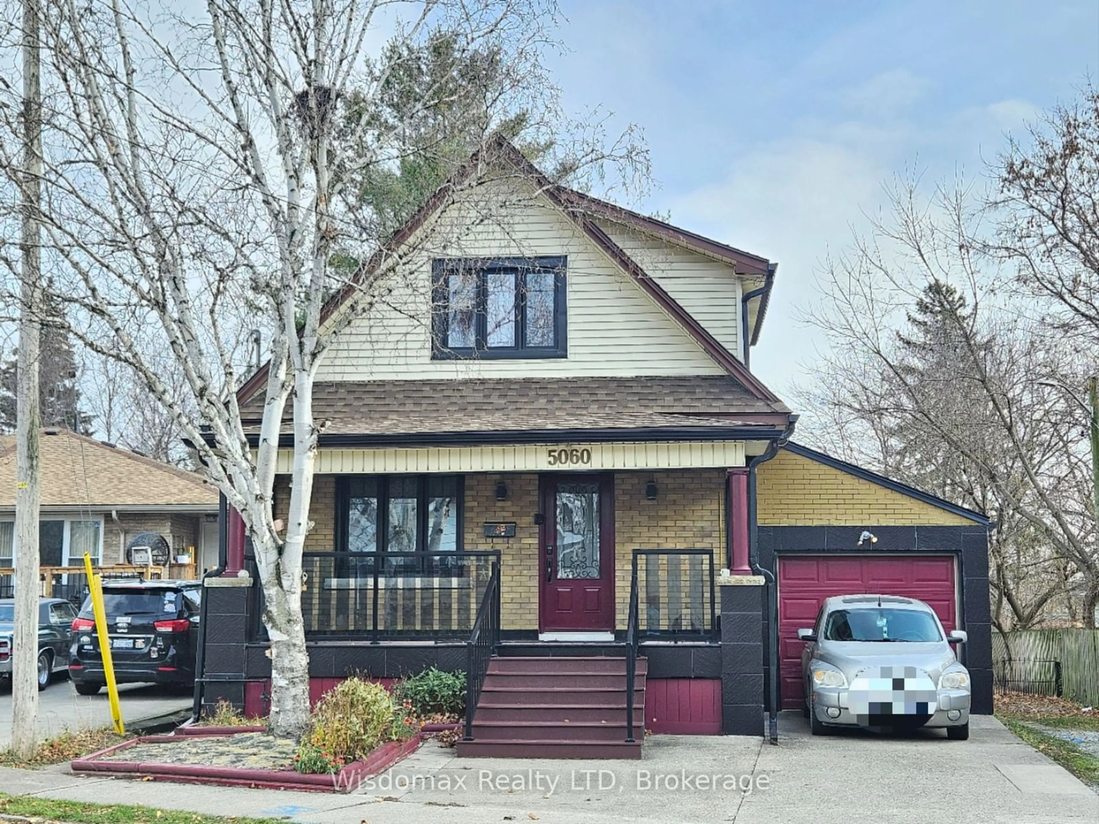 Frontside or backside of a home, cottage for 5060 Ontario Ave, Niagara Falls Ontario L2E 3R9