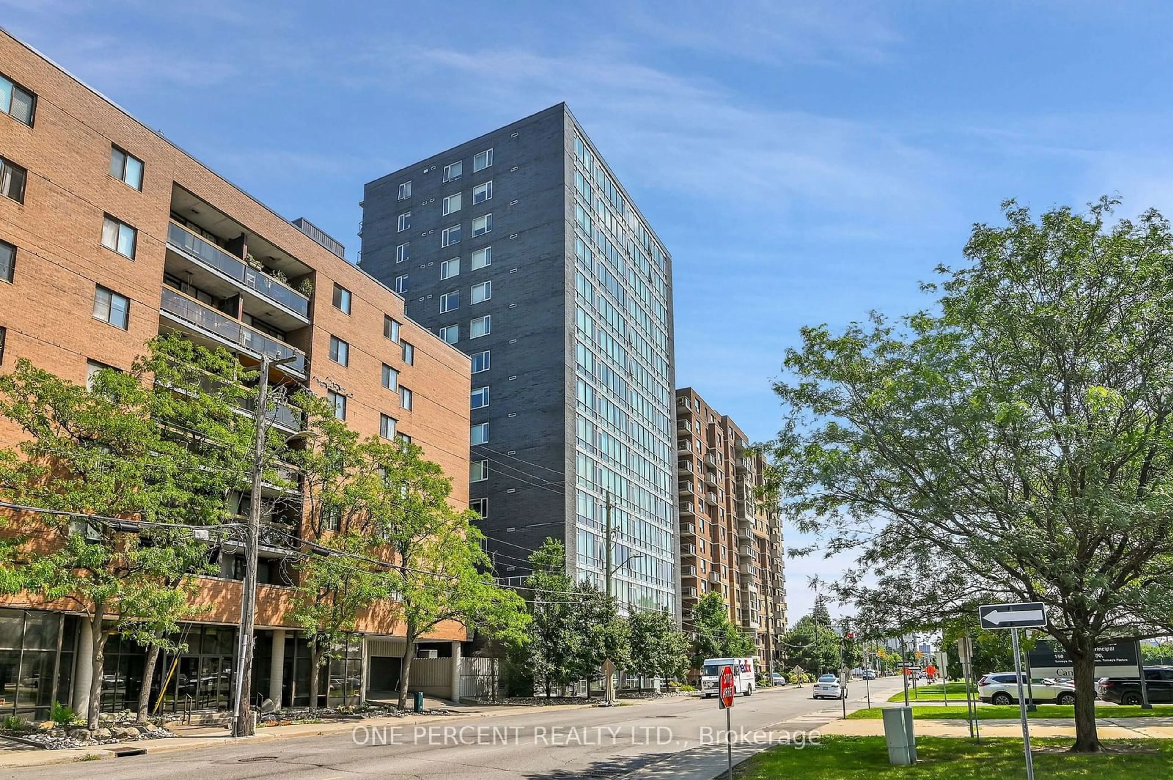 A pic from exterior of the house or condo, the view of city buildings for 201 Parkdale Ave #403, Ottawa Ontario K1Y 1E8