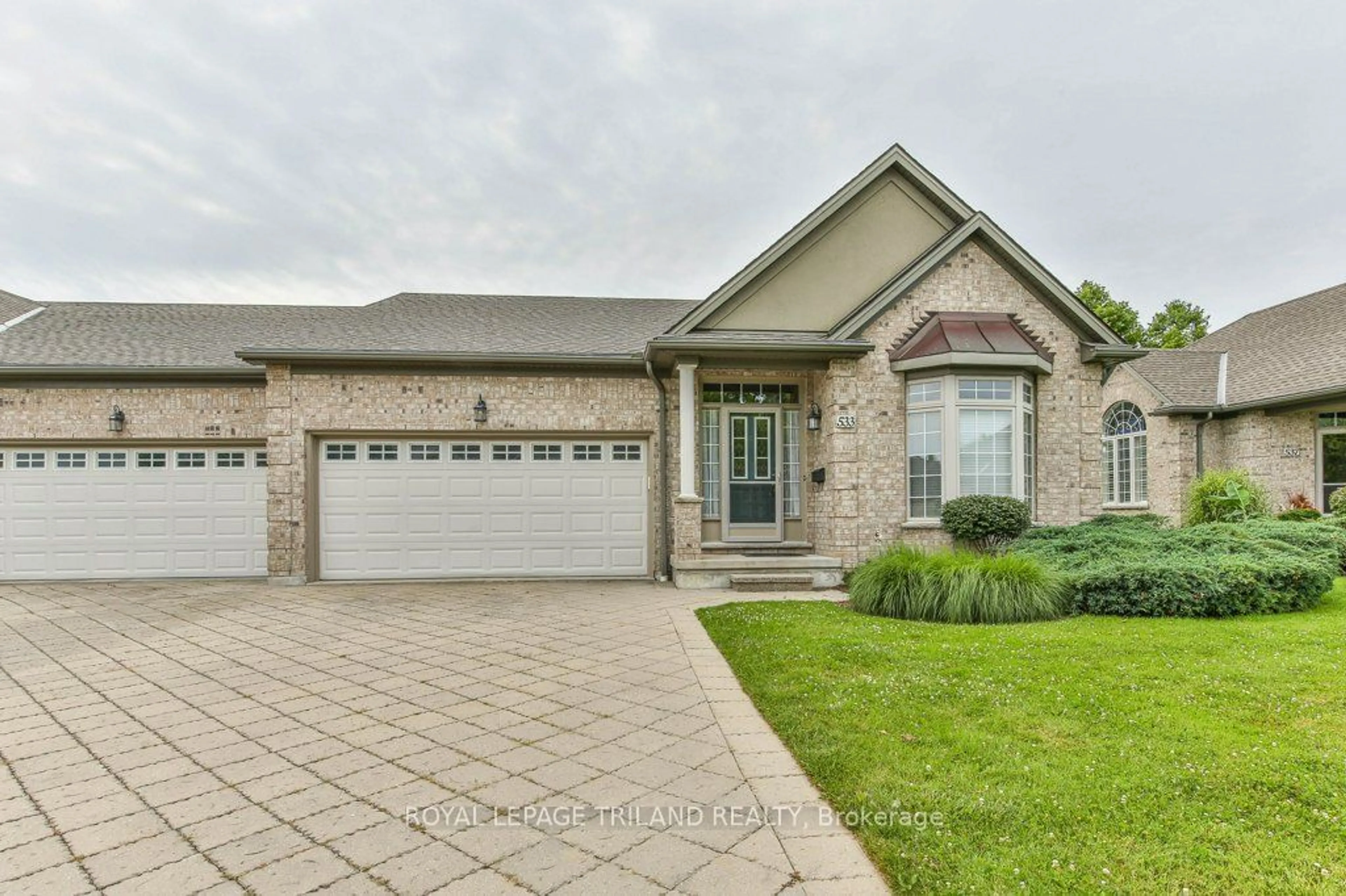 Frontside or backside of a home, the street view for 533 MCGARRELL Pl, London Ontario N6G 5L3