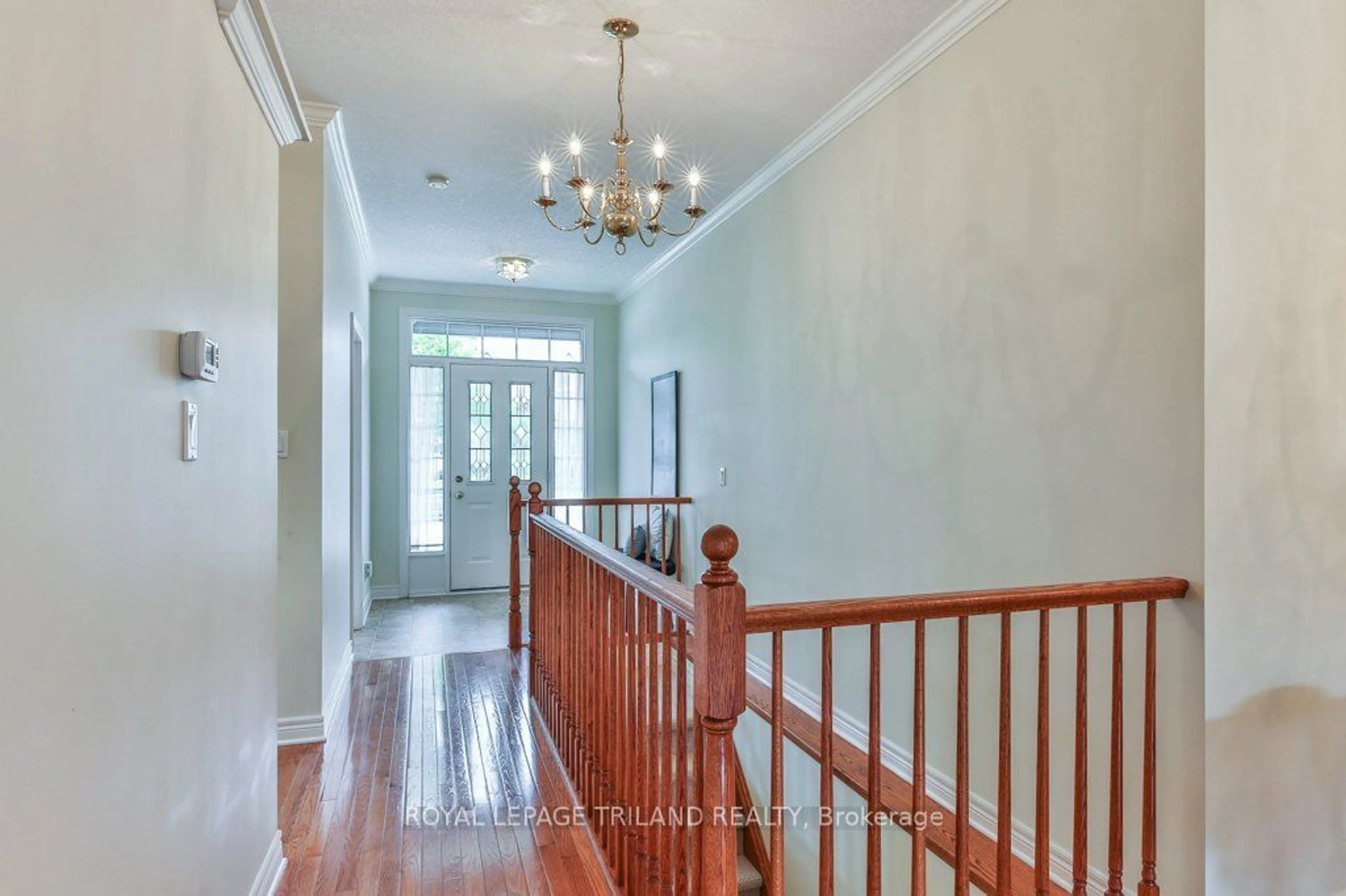 Indoor foyer, wood floors for 533 MCGARRELL Pl, London Ontario N6G 5L3