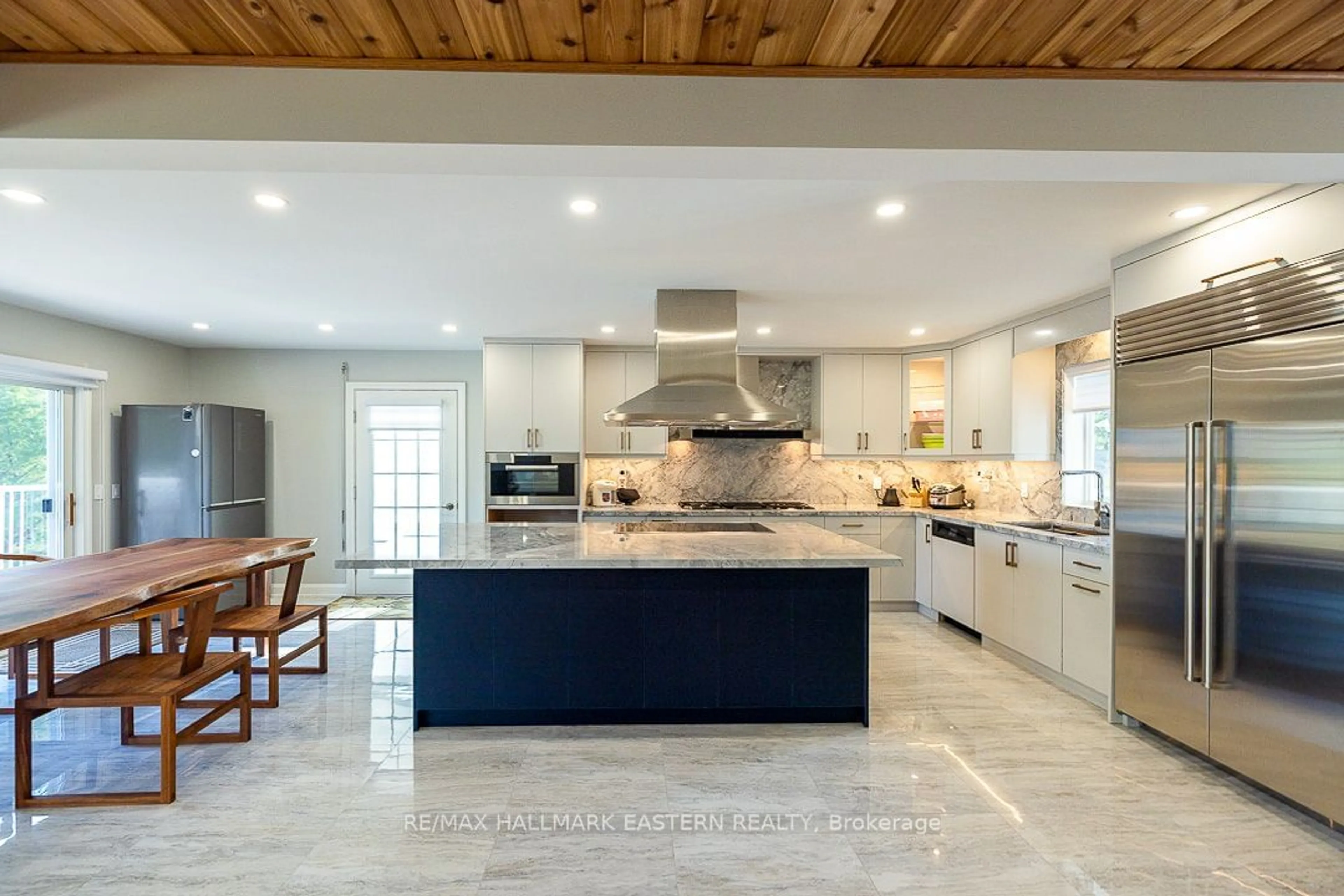 Contemporary kitchen, ceramic floors for 15 Oakridge Dr, North Kawartha Ontario K0L 3E0