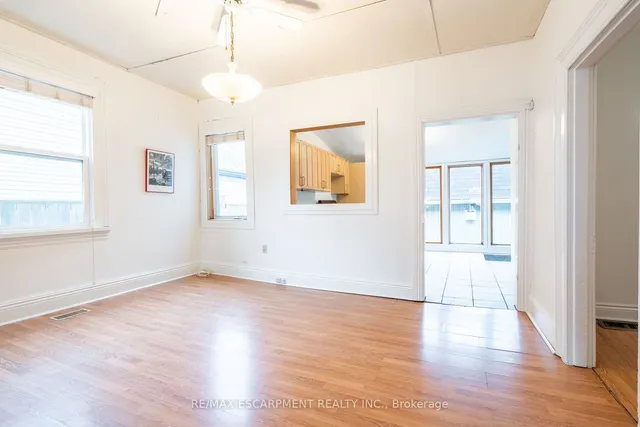Additional property image - 49 Jones St