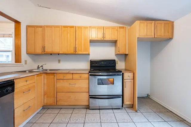 Additional property image - 49 Jones St