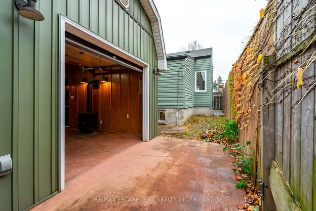 Additional property image - 49 Jones St