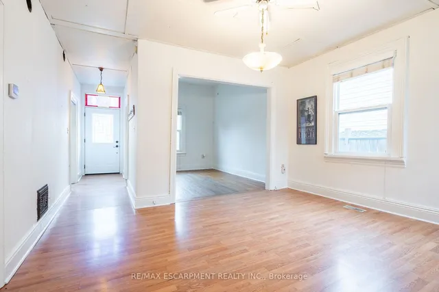 Additional property image - 49 Jones St