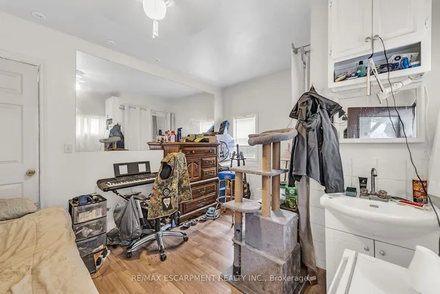 Additional property image - 1367 Cannon St