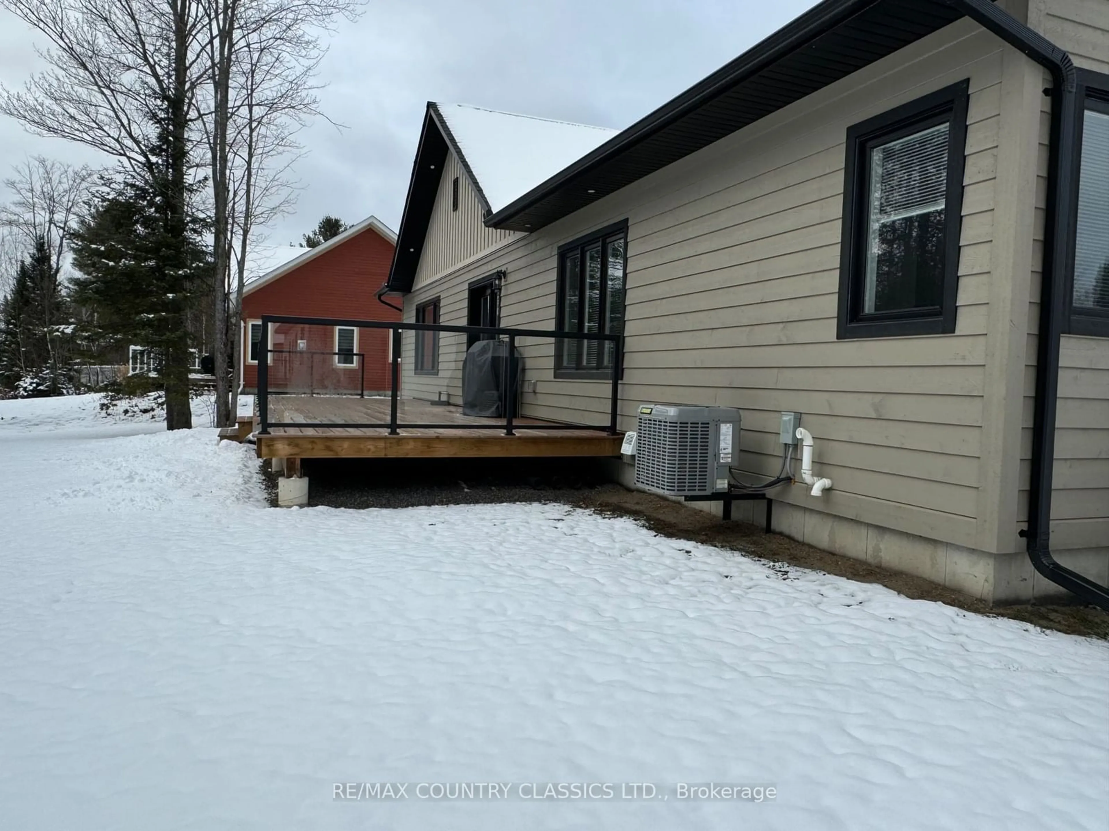 Frontside or backside of a home, cottage for 8 Bancroft Ridge Dr, Bancroft Ontario K0L 1C0