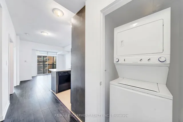 Additional property image - 85 Robinson St Unit 606