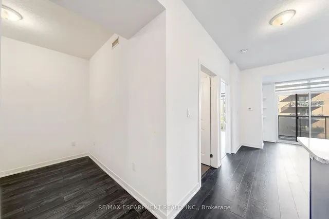 Additional property image - 85 Robinson St Unit 606
