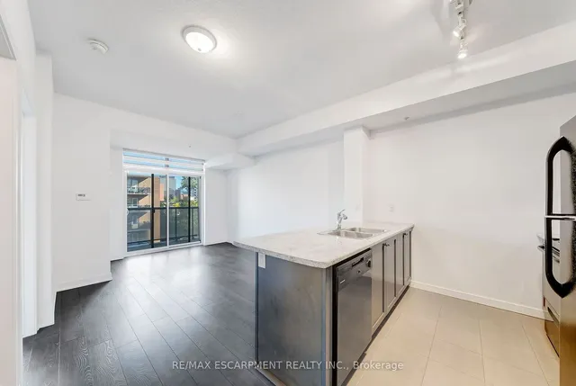 Additional property image - 85 Robinson St Unit 606