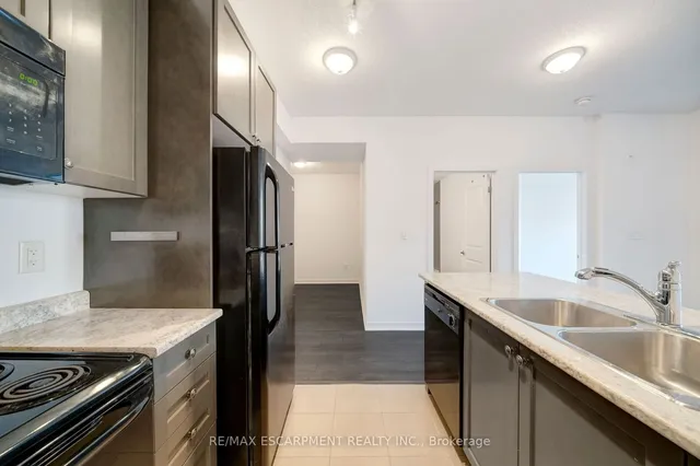 Additional property image - 85 Robinson St Unit 606