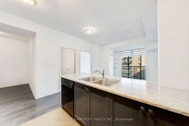 Additional property image - 85 Robinson St Unit 606